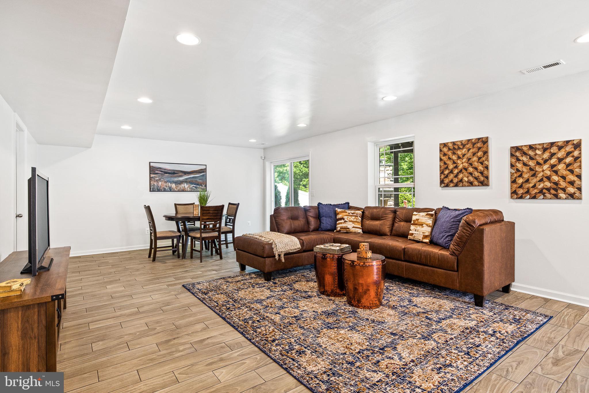 COLONIAL FORGE - Residential