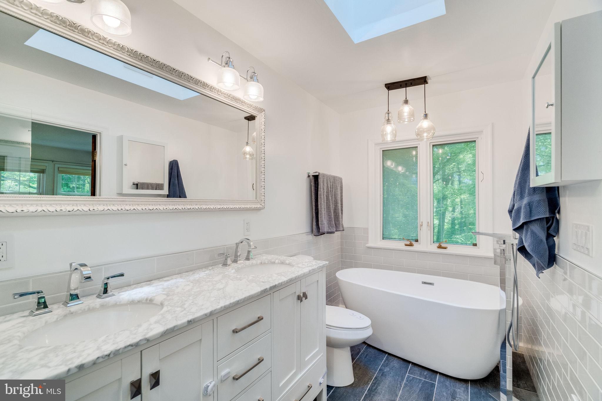 HYBLA VALLEY FARMS - Residential