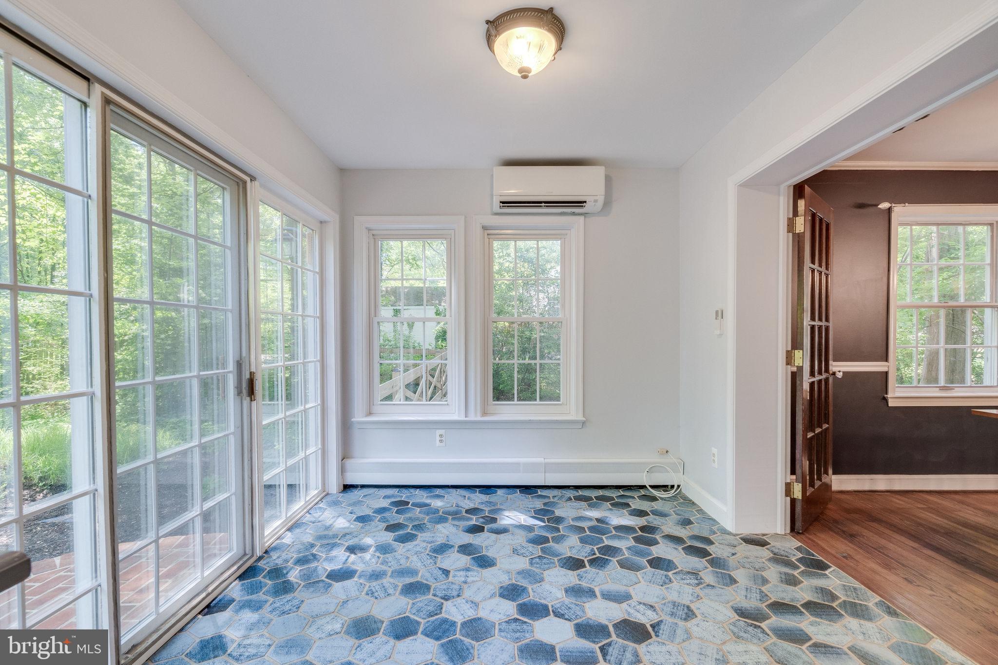 HYBLA VALLEY FARMS - Residential