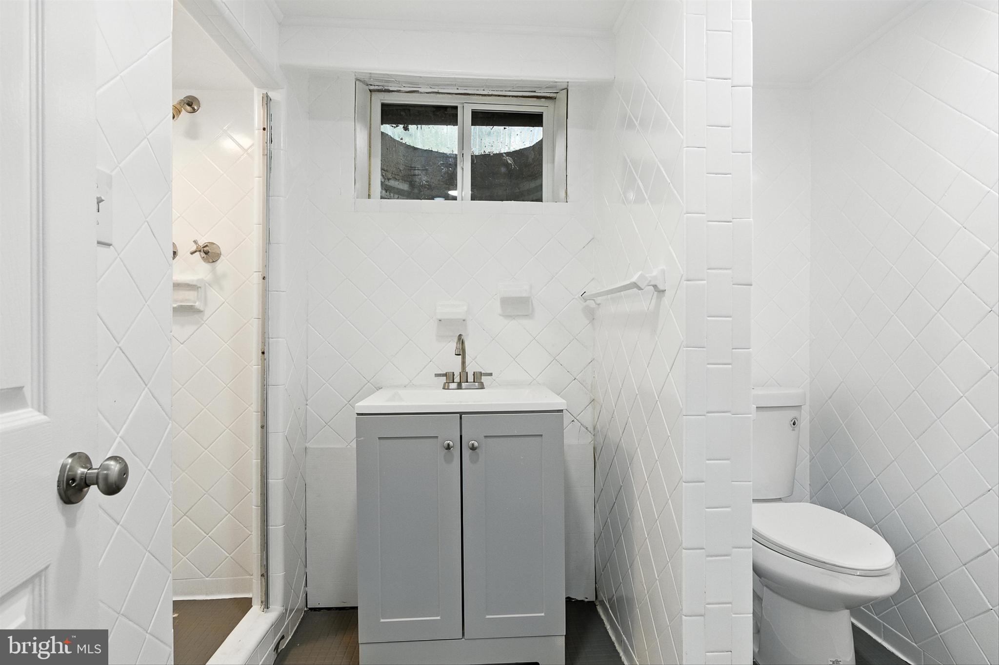 WINDSOR  MILL - Residential