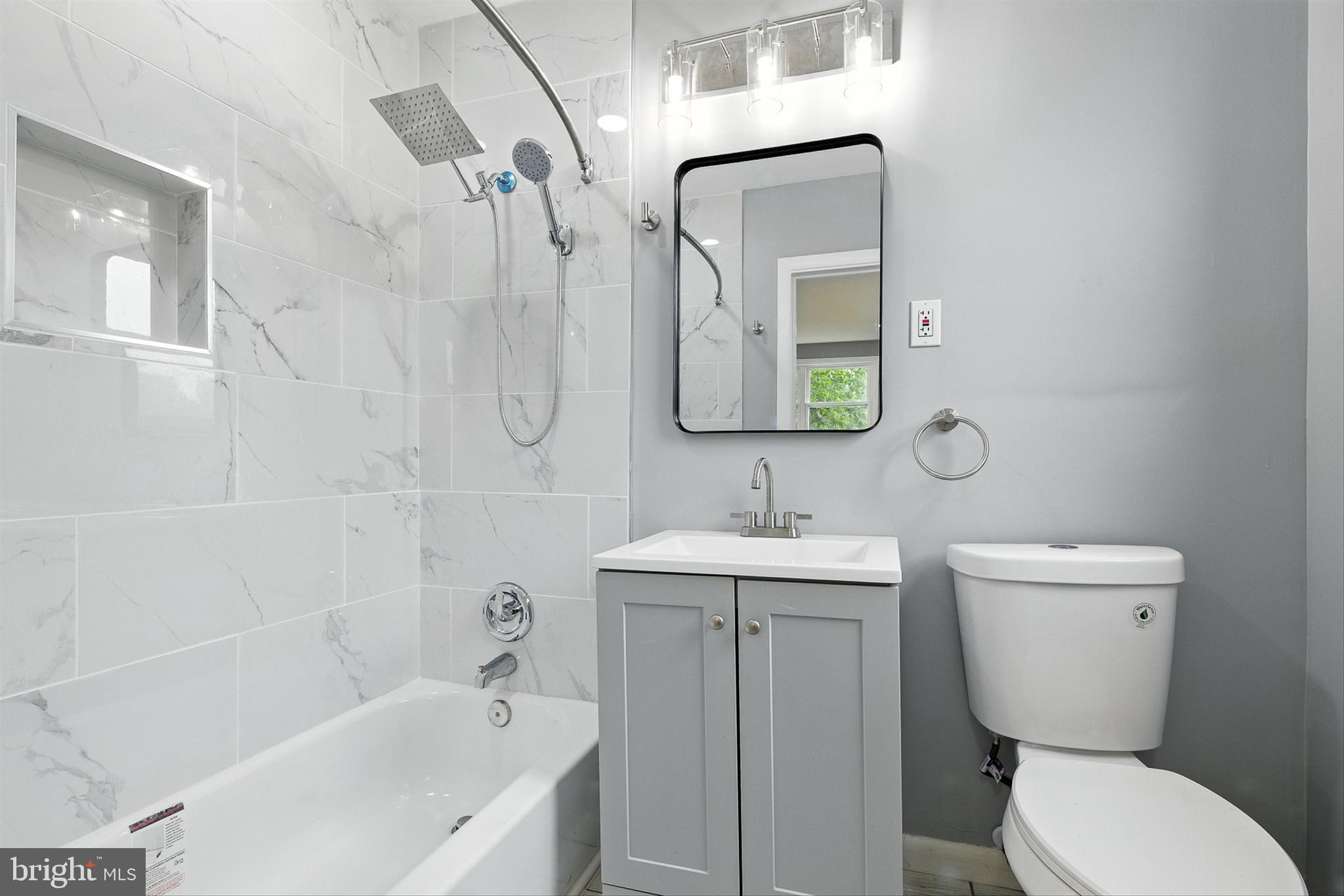 WINDSOR  MILL - Residential