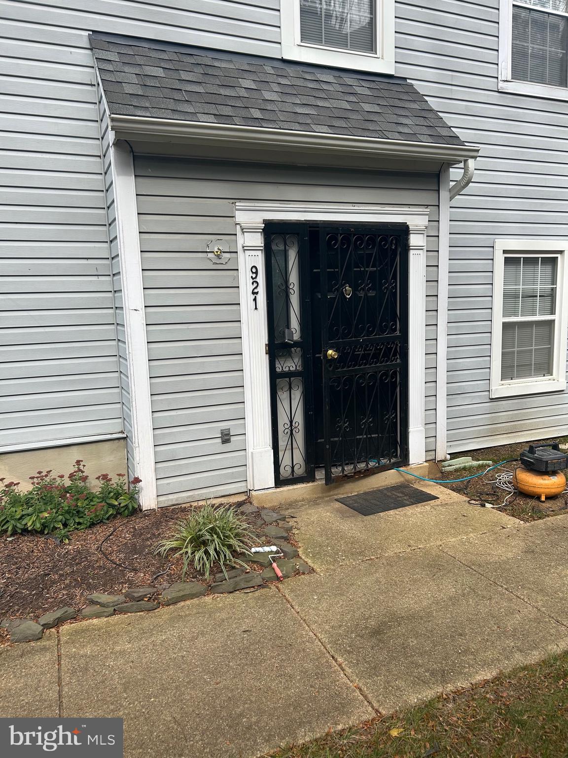 921 BENDING BRANCH WAY 1
