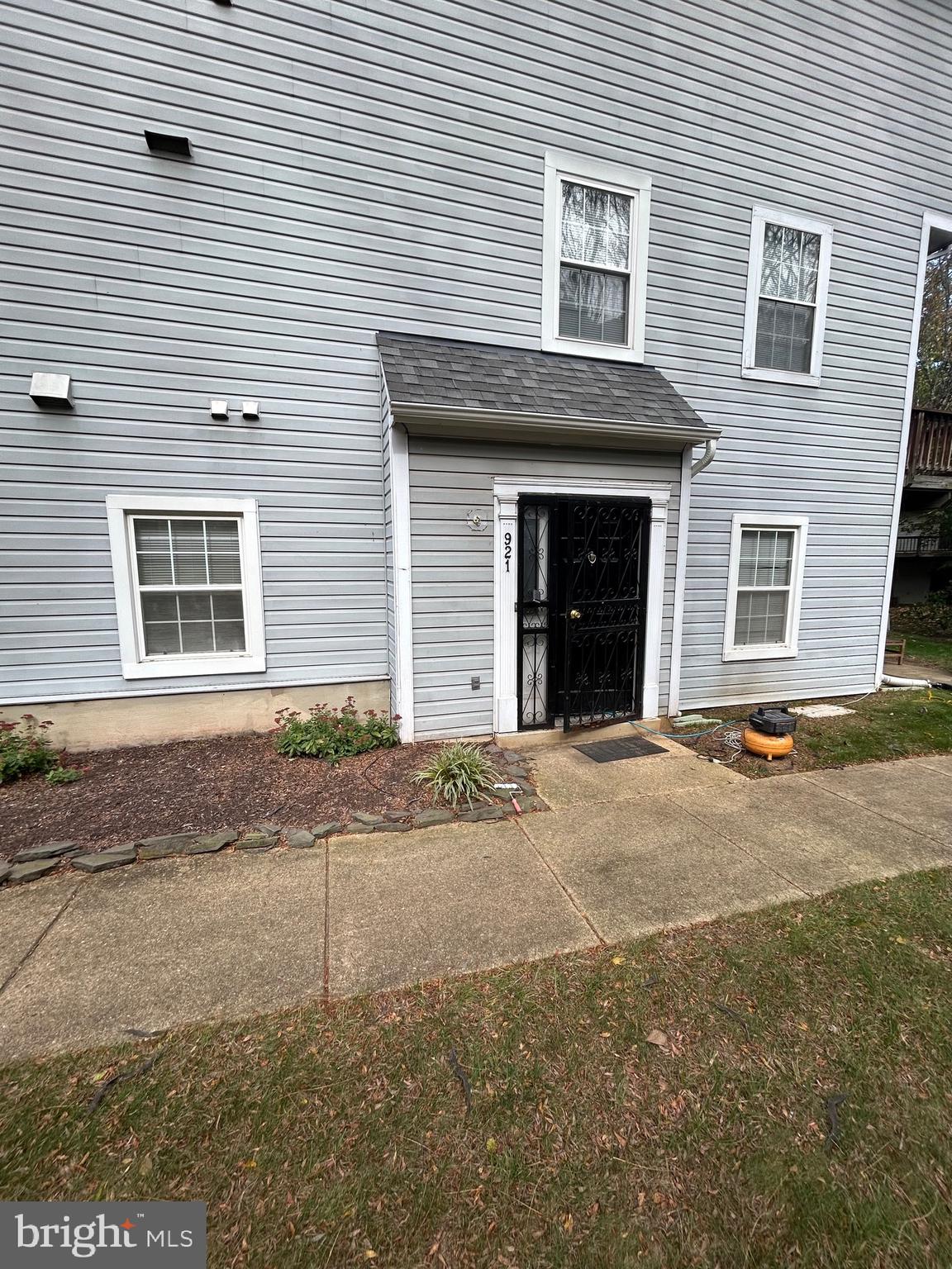 921 BENDING BRANCH WAY 1