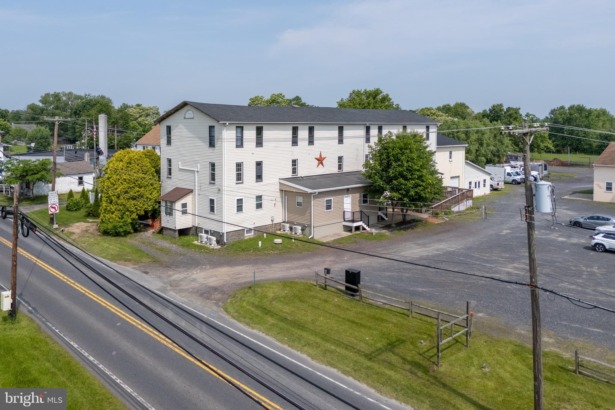 97 RIDGE ROAD 3RD FLOOR - B