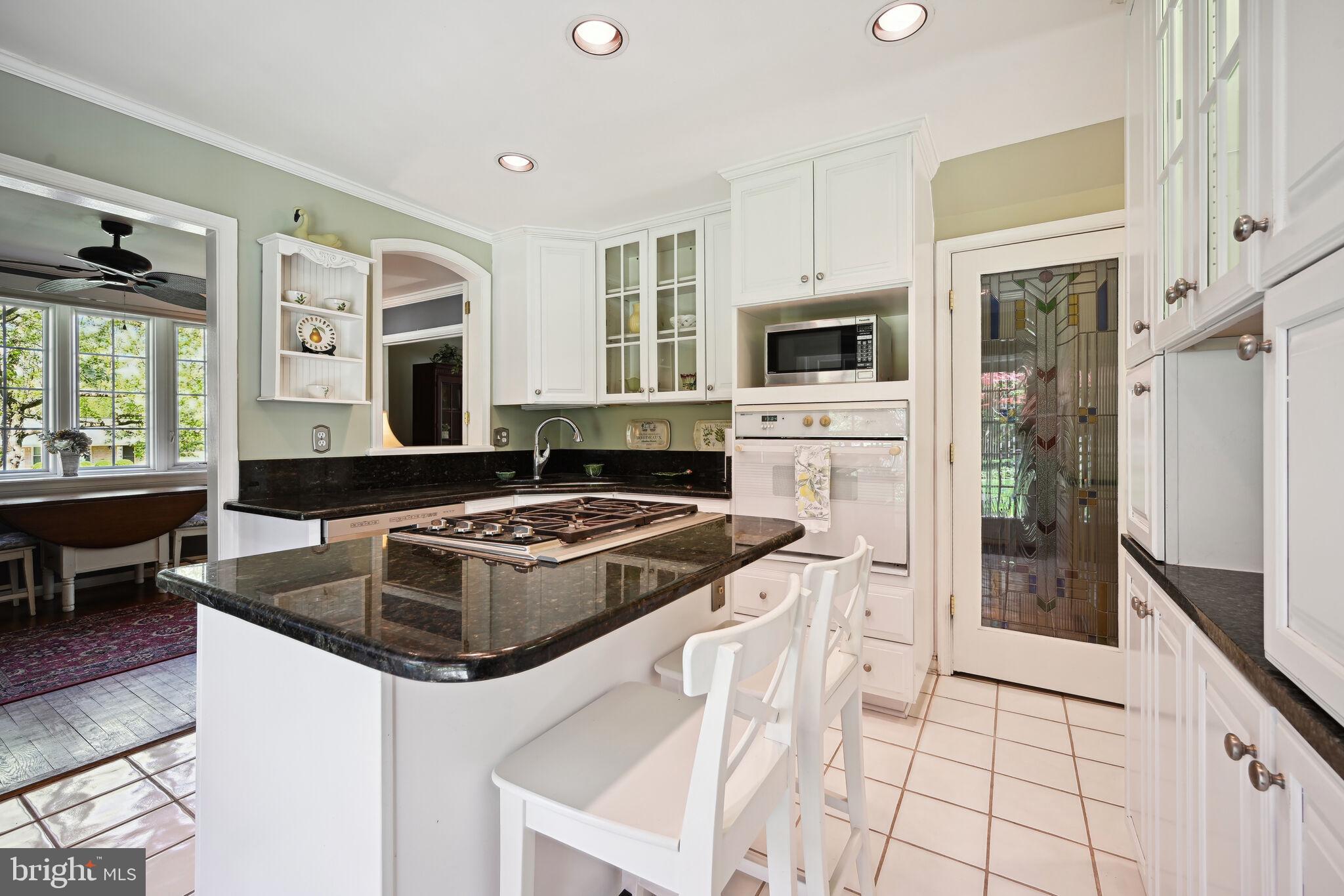 DIAMOND COURTS - Residential