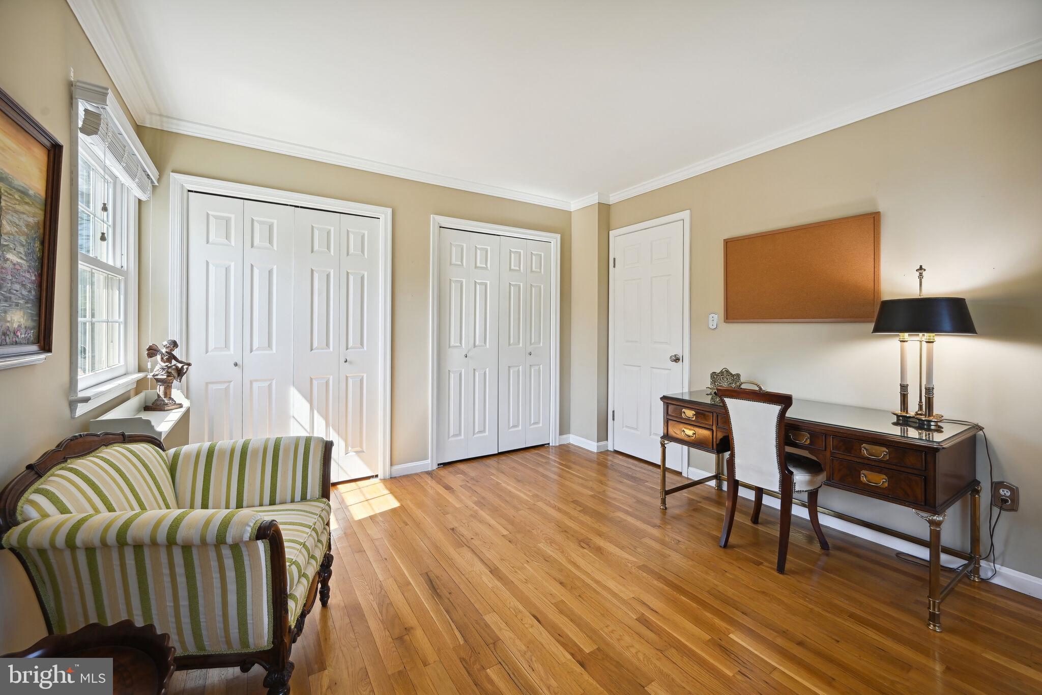 DIAMOND COURTS - Residential