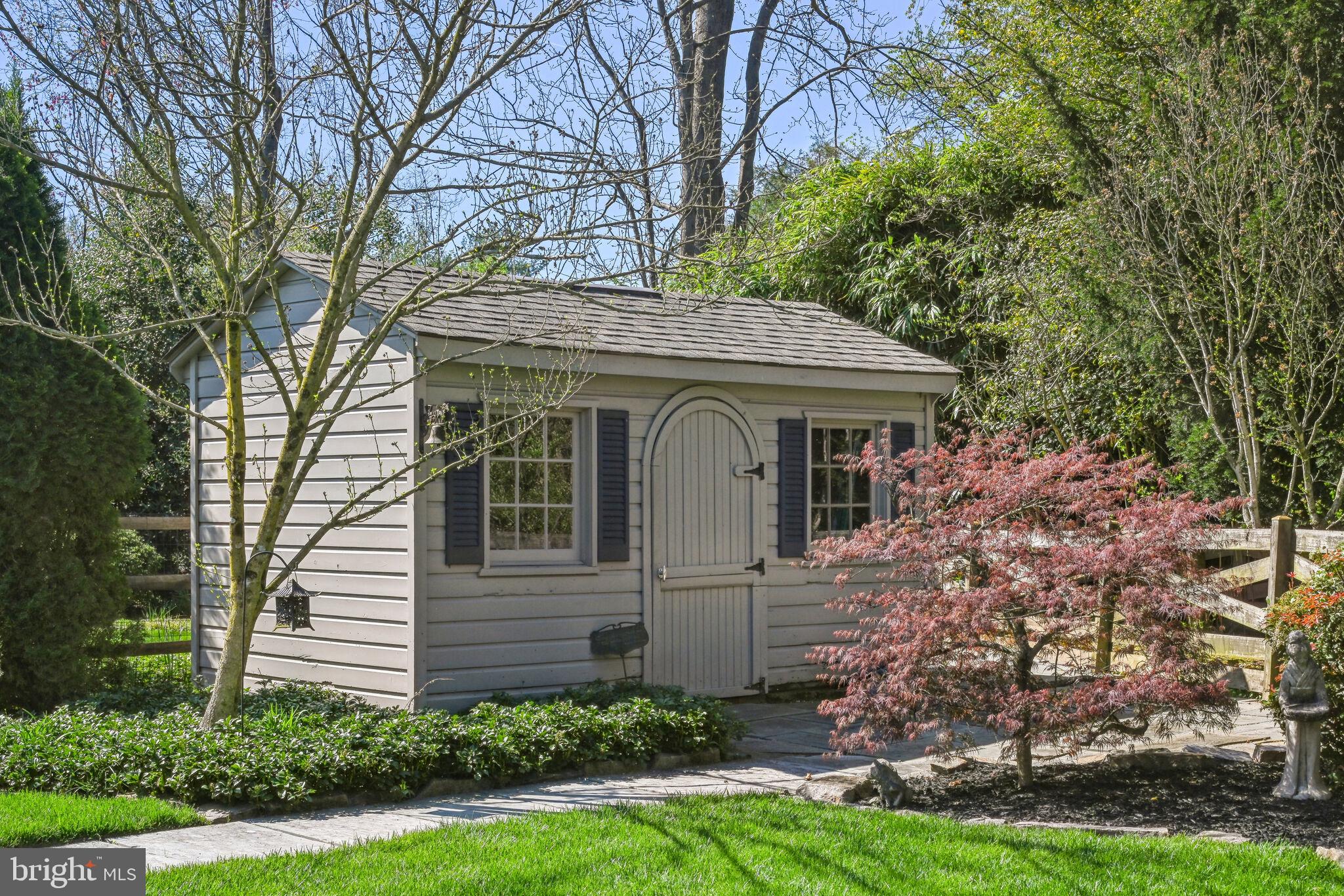 DIAMOND COURTS - Residential