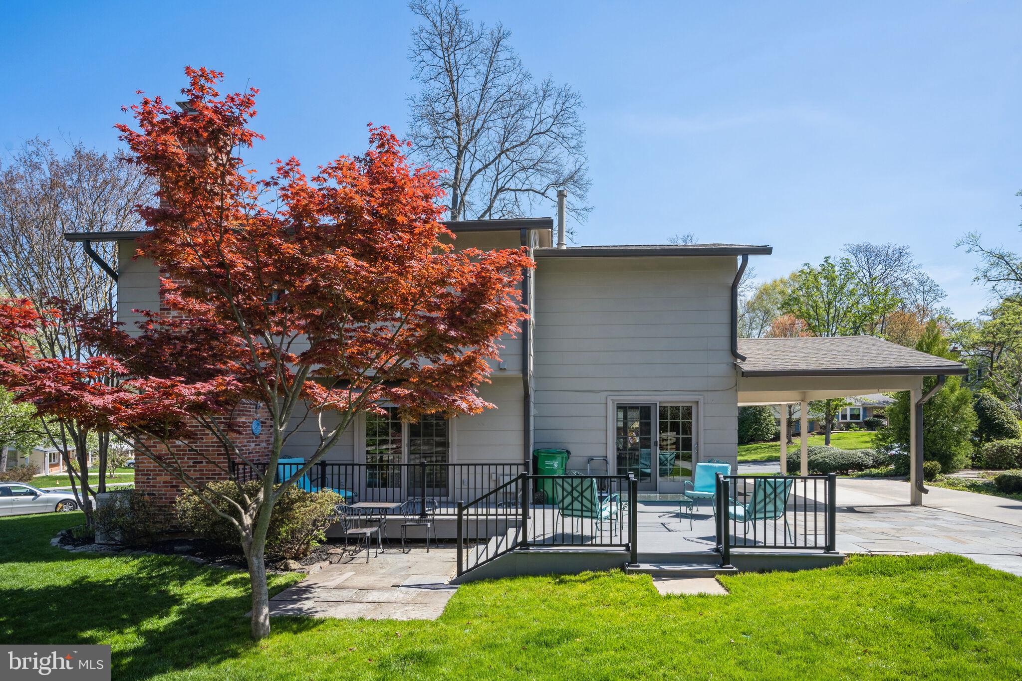 DIAMOND COURTS - Residential