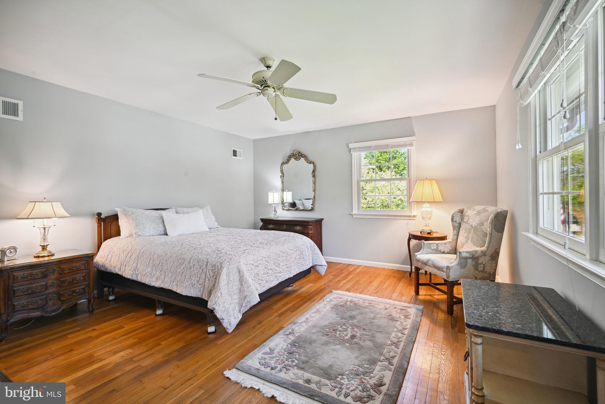 DIAMOND COURTS - Residential