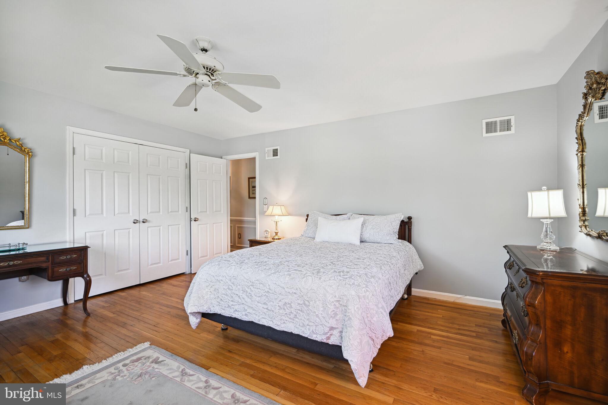 DIAMOND COURTS - Residential