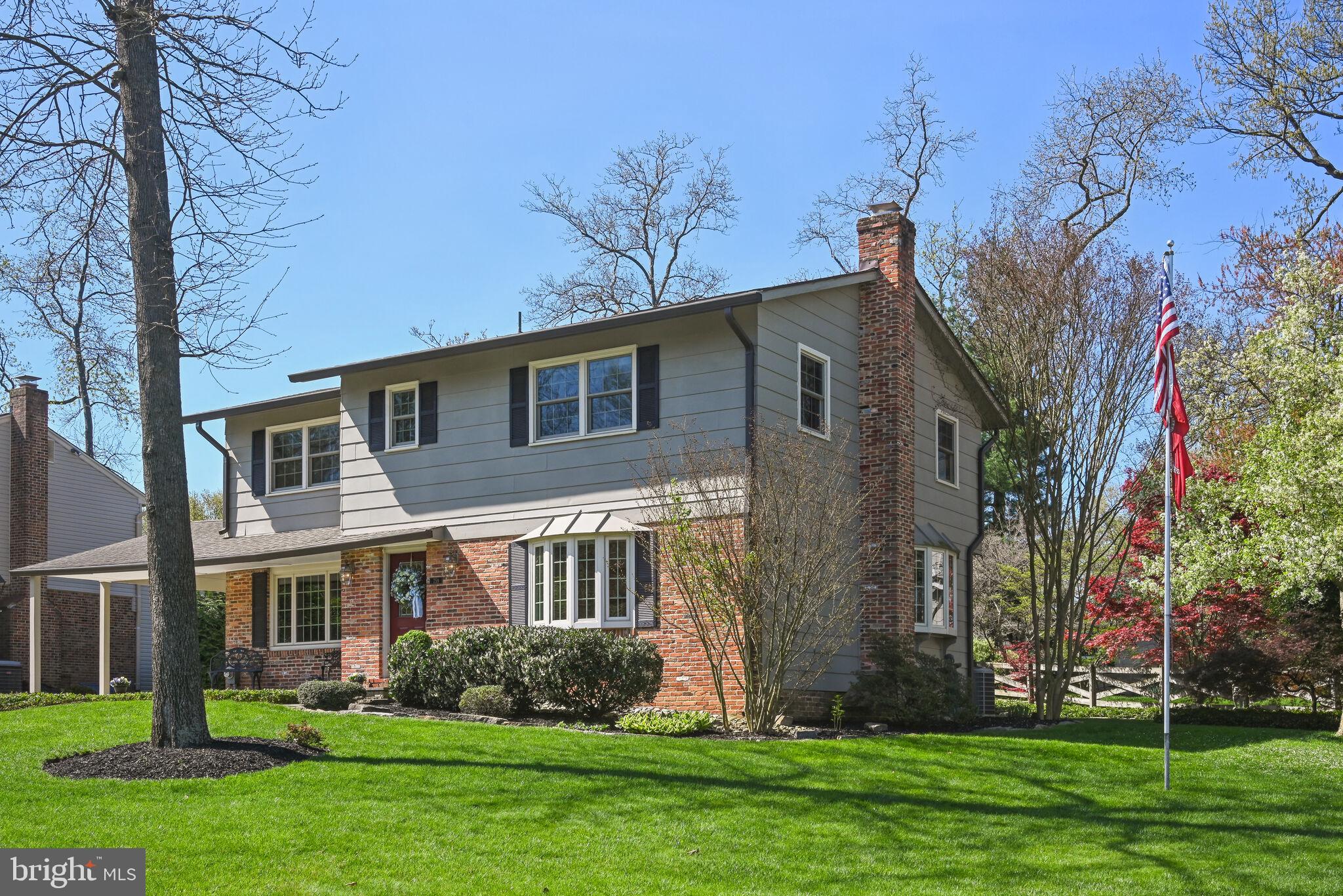 DIAMOND COURTS - Residential