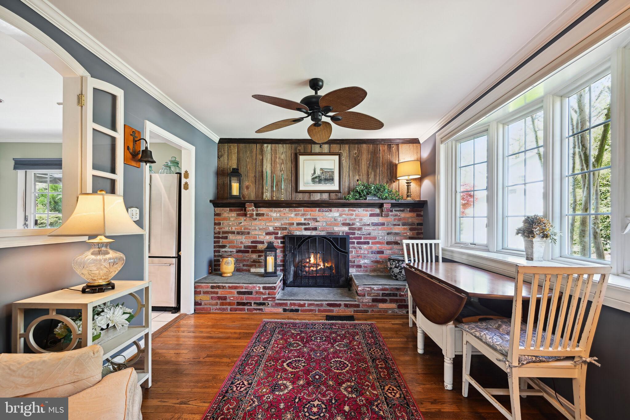 DIAMOND COURTS - Residential