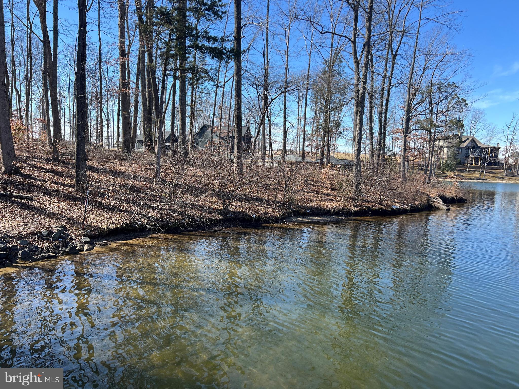 LIGHTHOUSE POINT - Land