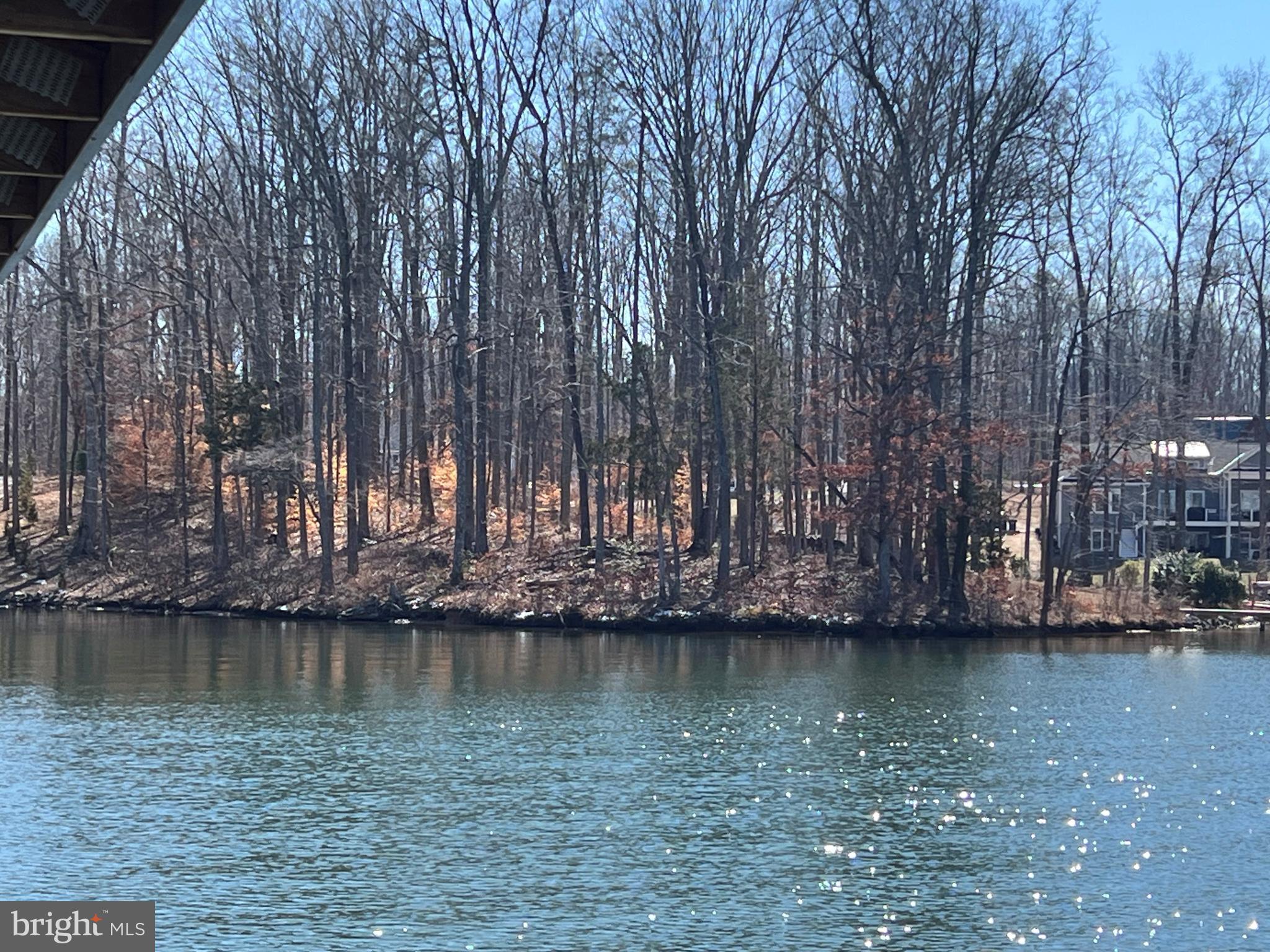 LIGHTHOUSE POINT - Land