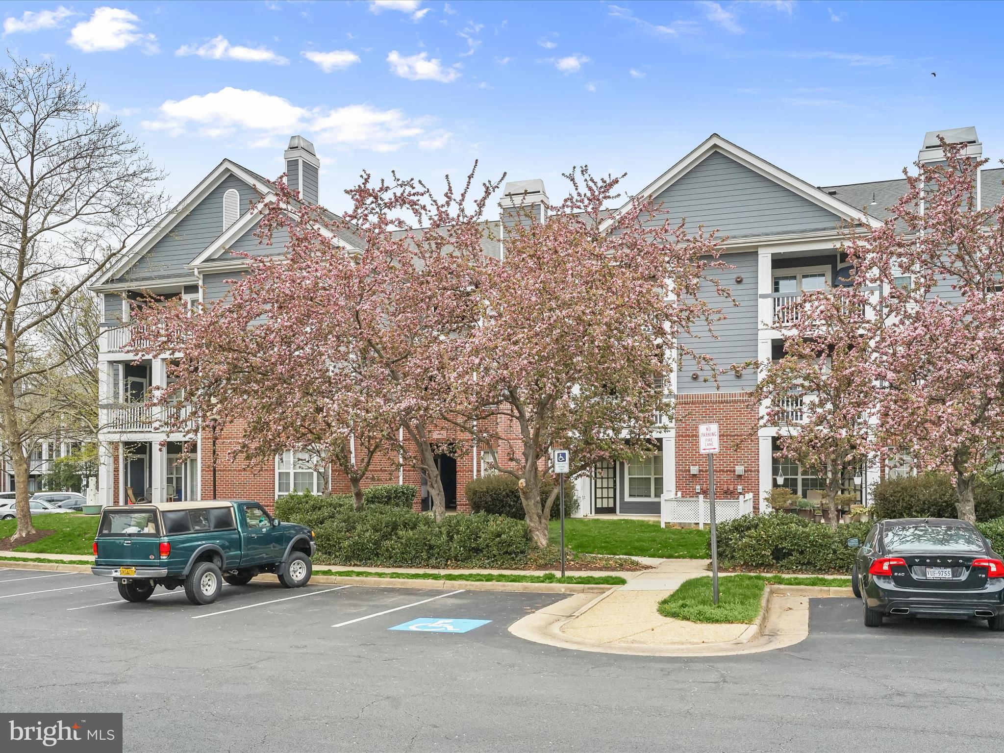 SOUTH GLEN - Residential