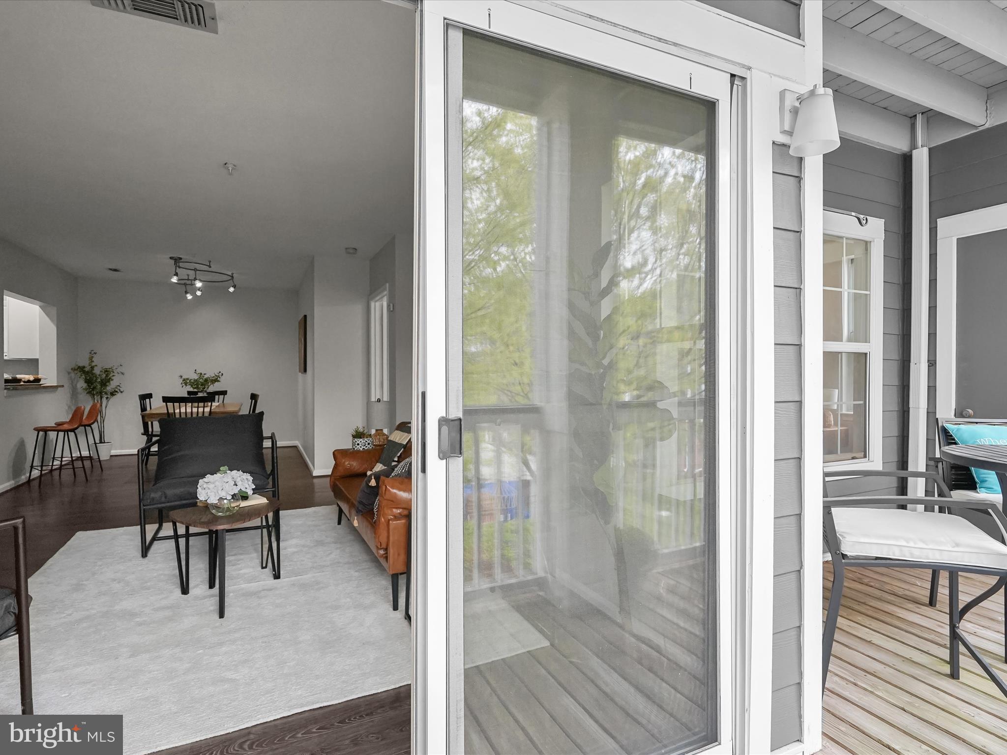 SOUTH GLEN - Residential