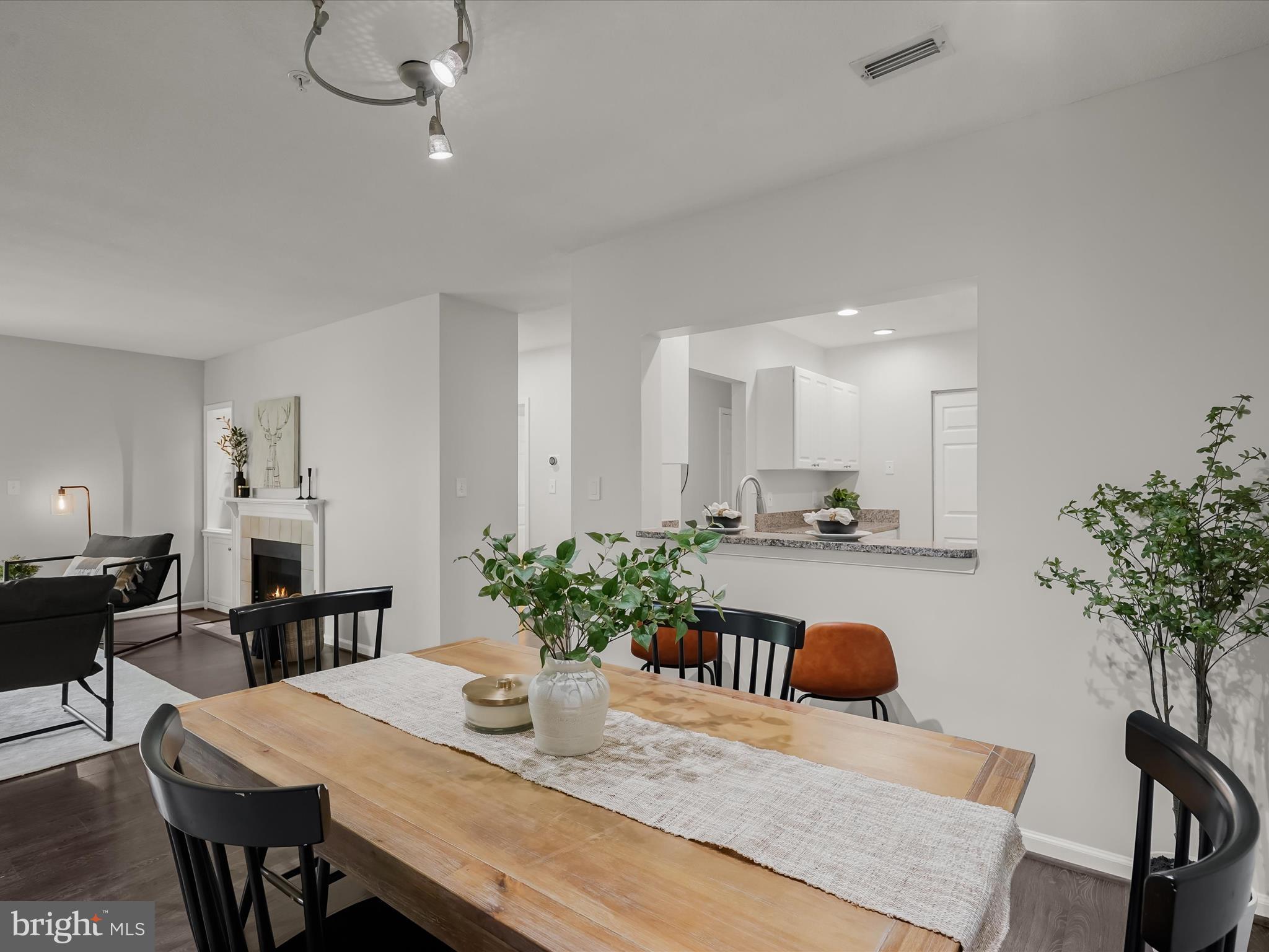 SOUTH GLEN - Residential