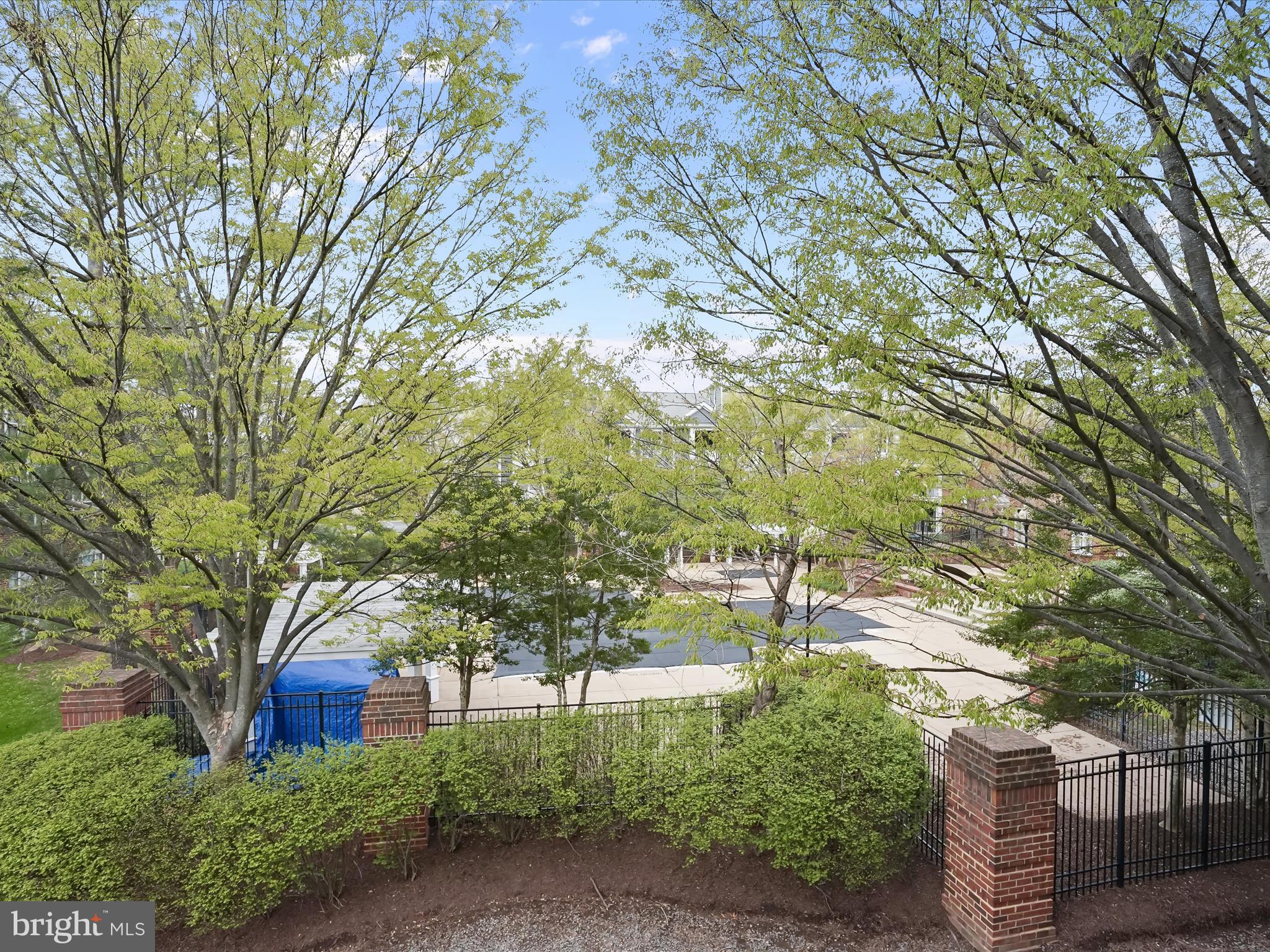 SOUTH GLEN - Residential