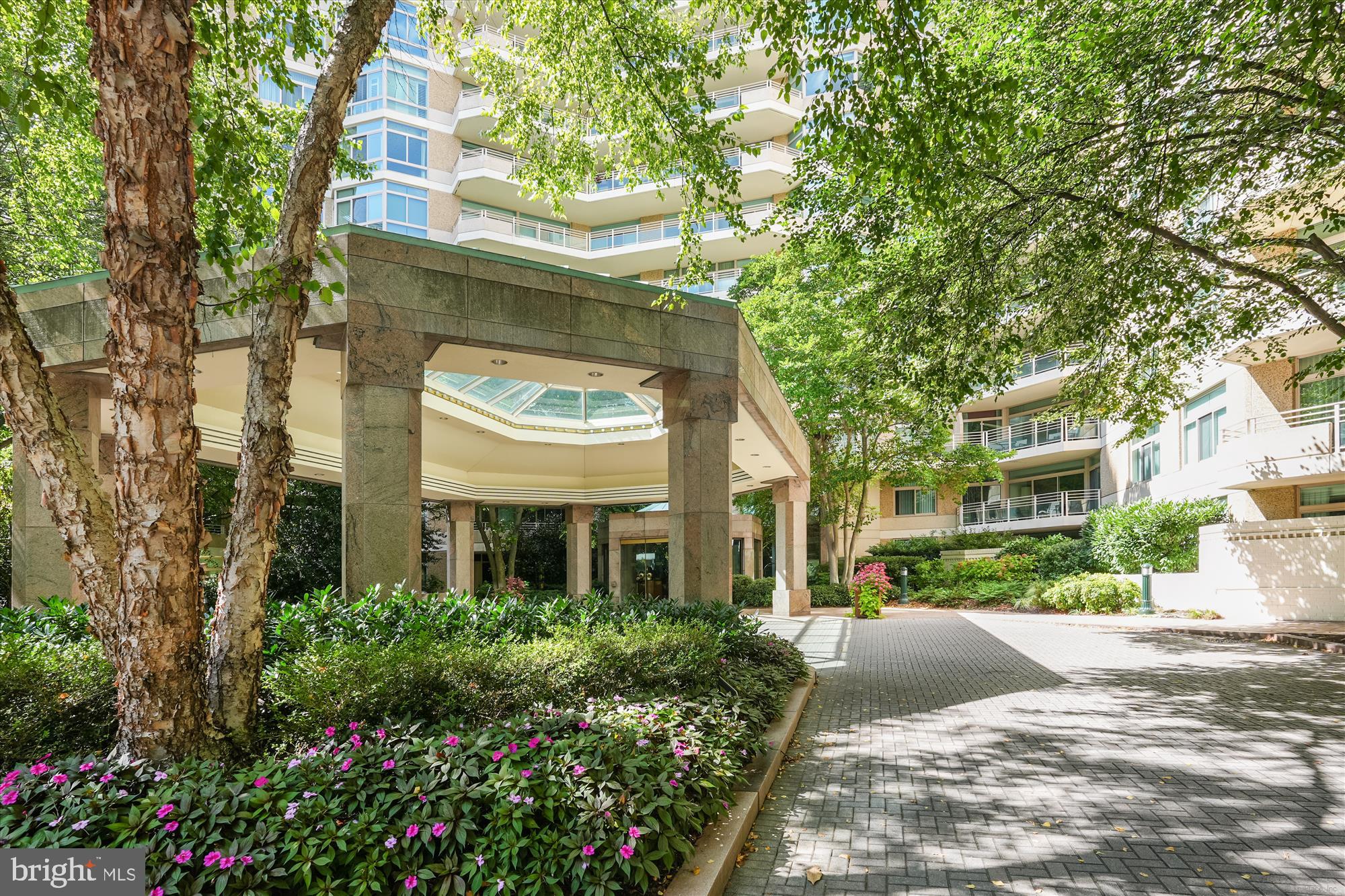 SOMERSET HOUSE - Residential