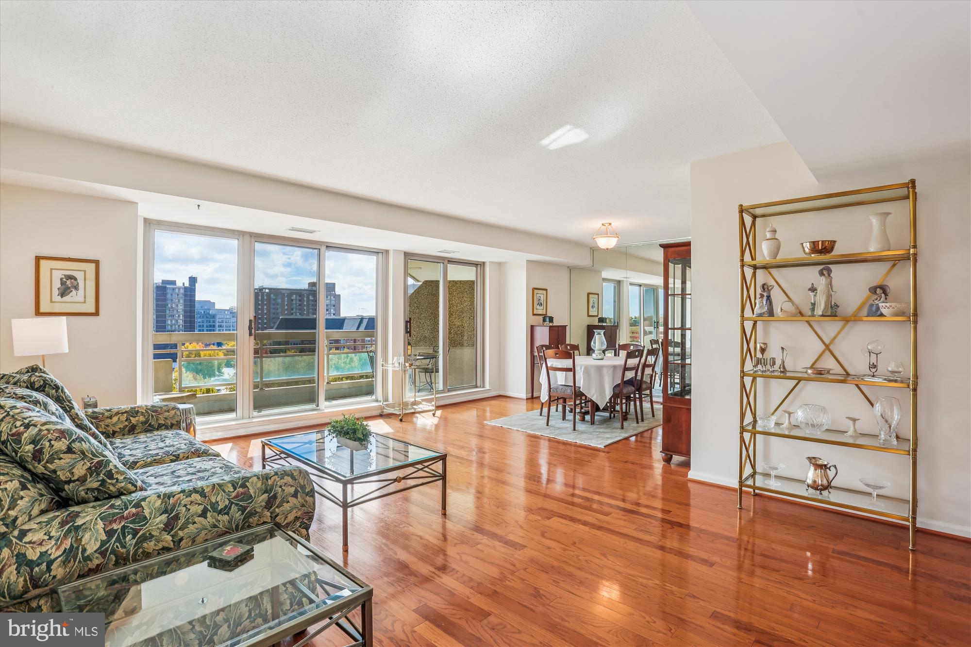 SOMERSET HOUSE - Residential