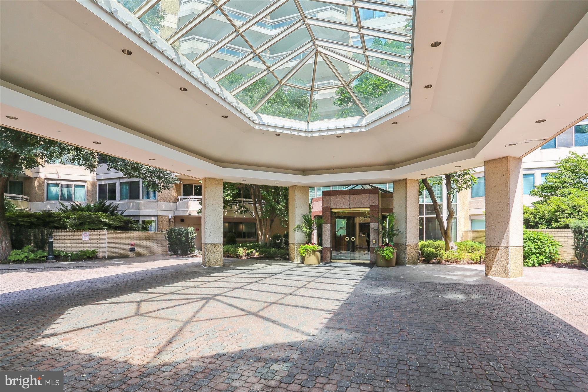 SOMERSET HOUSE - Residential