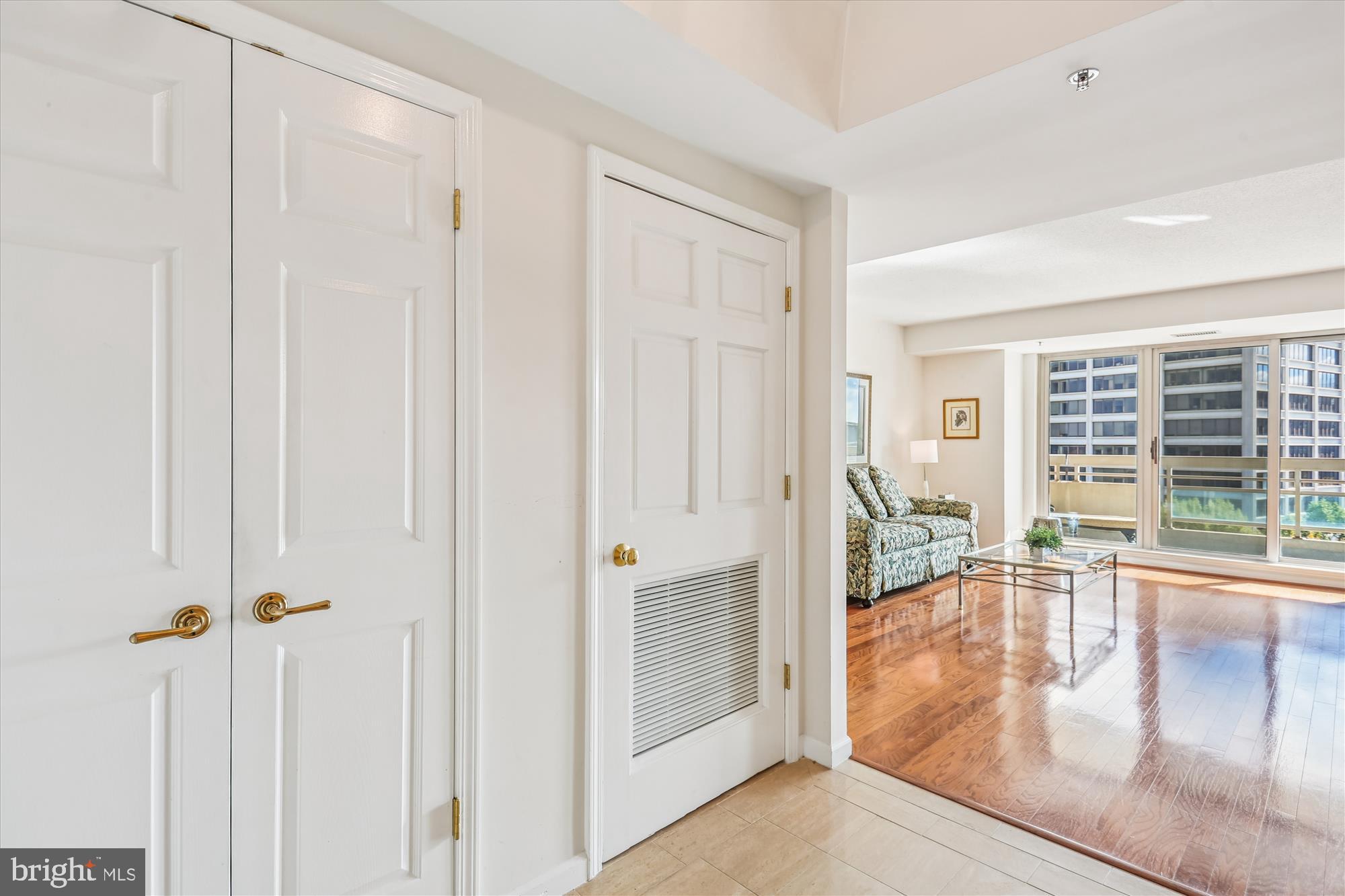 SOMERSET HOUSE - Residential