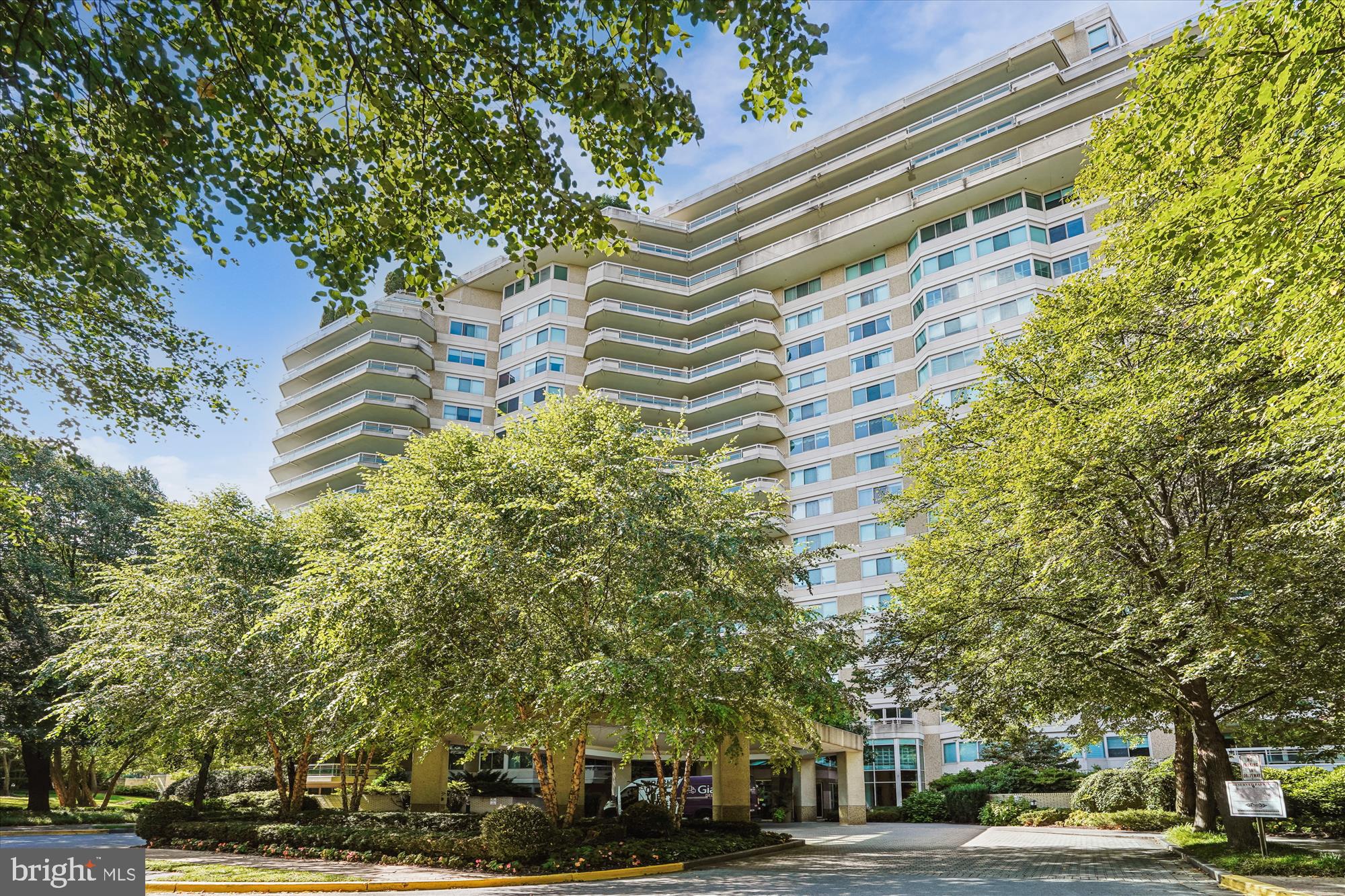 SOMERSET HOUSE - Residential