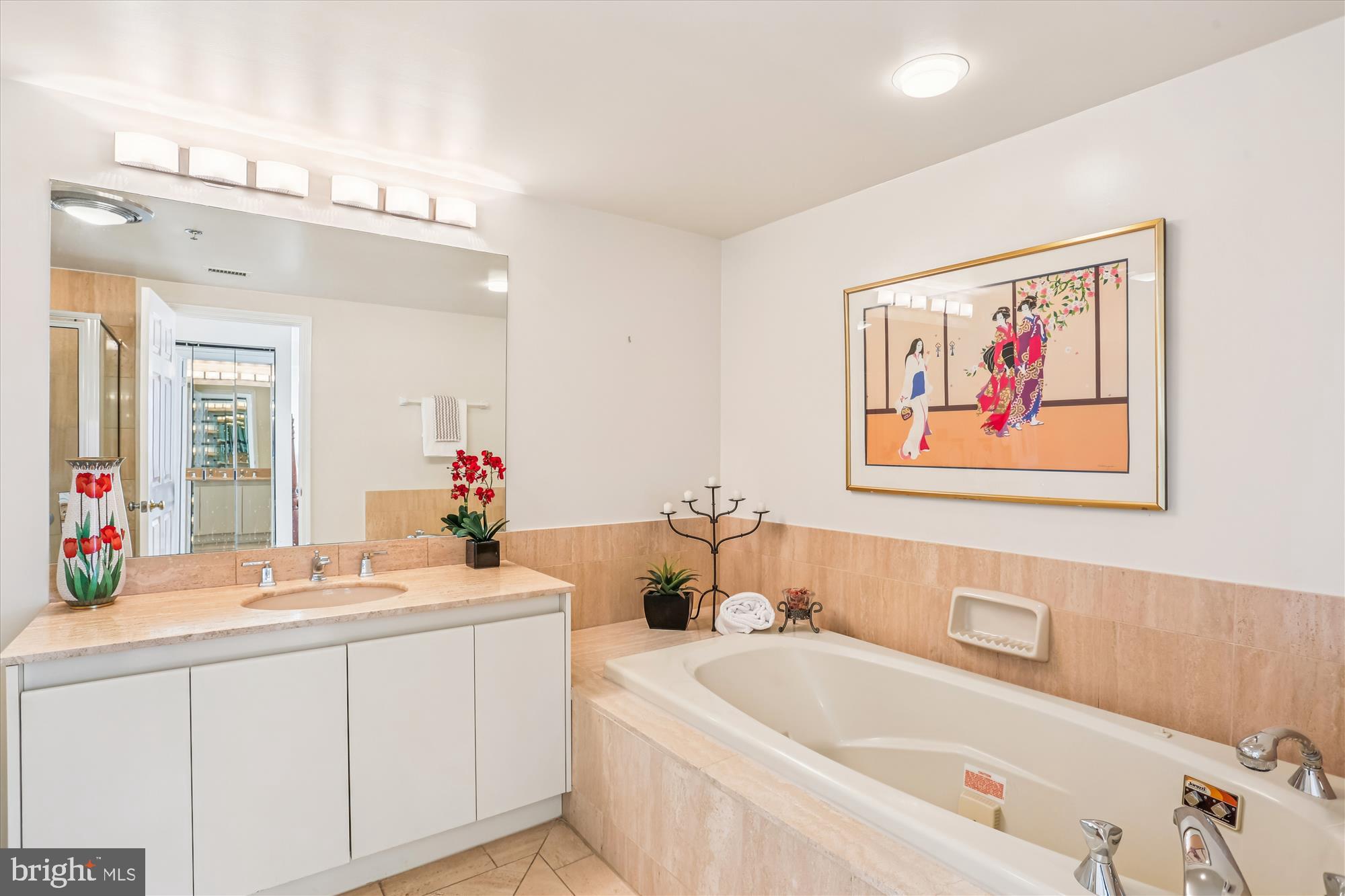 SOMERSET HOUSE - Residential