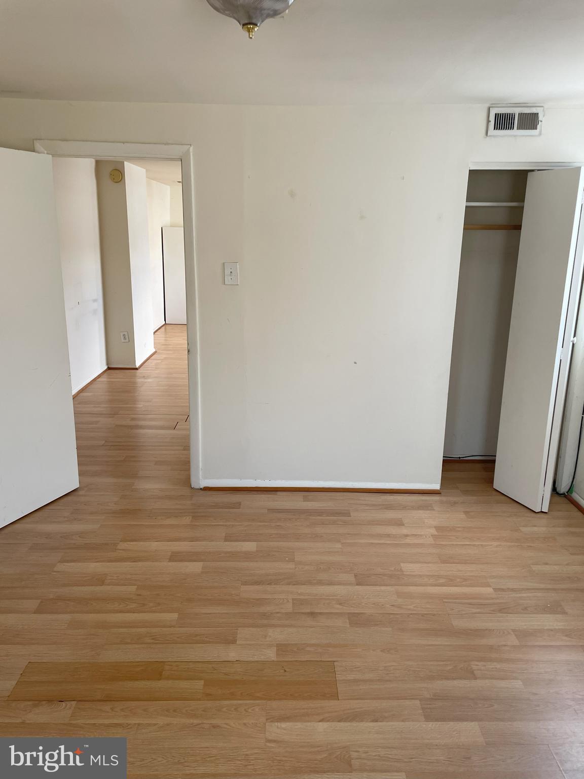 ART MUSEUM AREA - Residential Lease