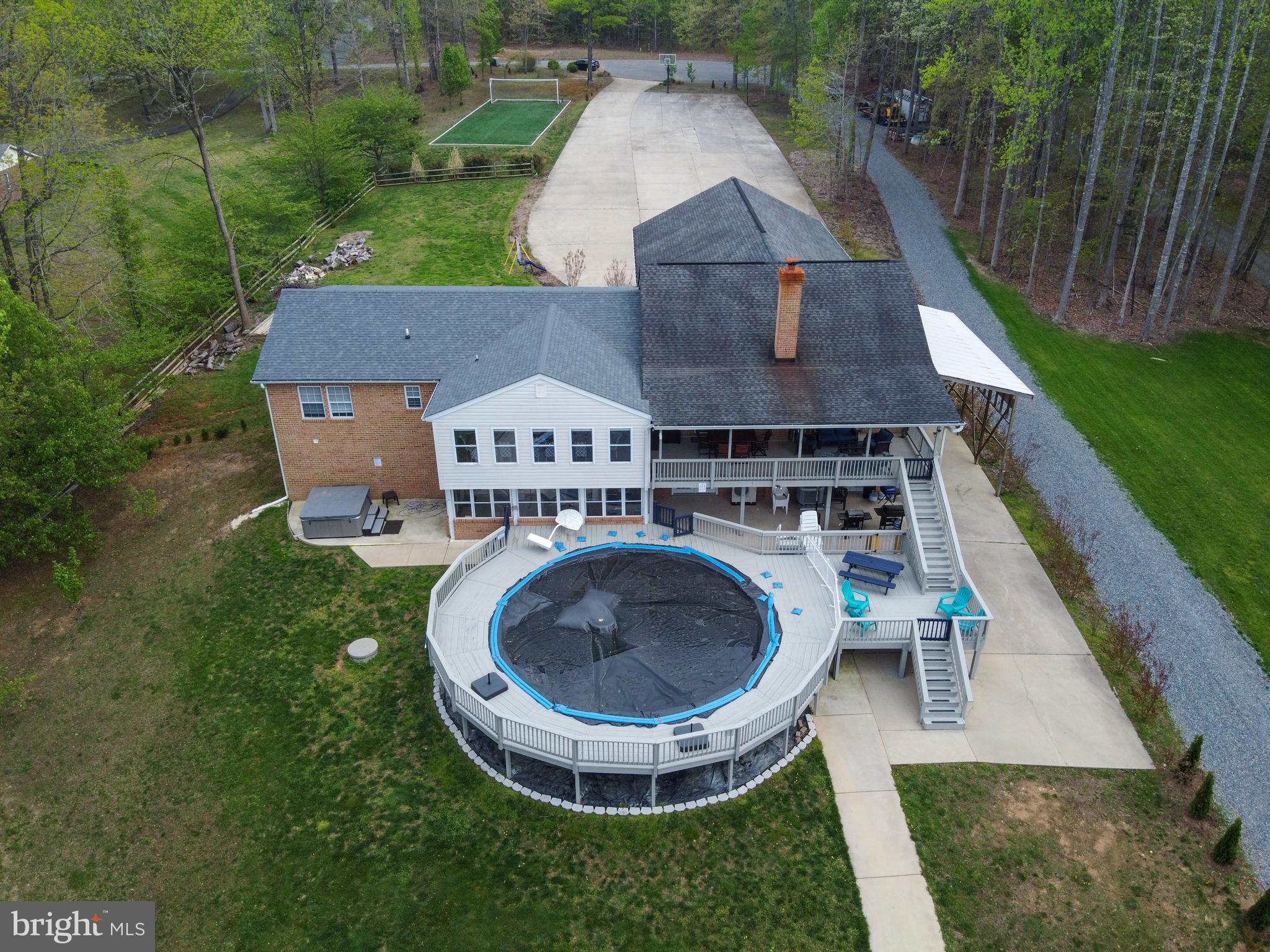 ROCKLAND CREEK ESTATES - Residential