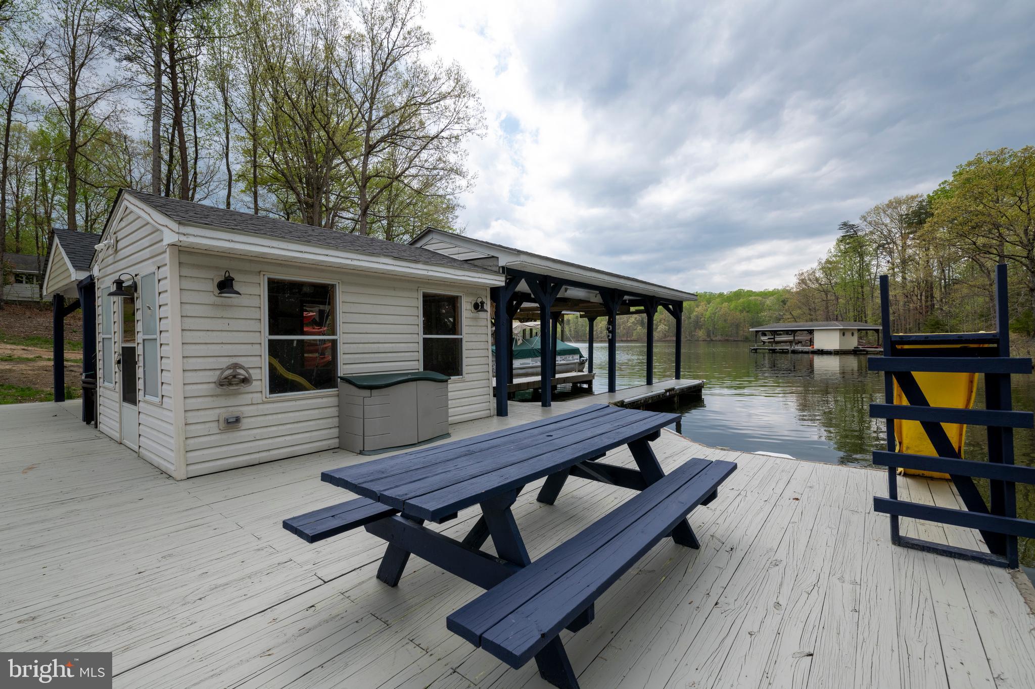 ROCKLAND CREEK ESTATES - Residential