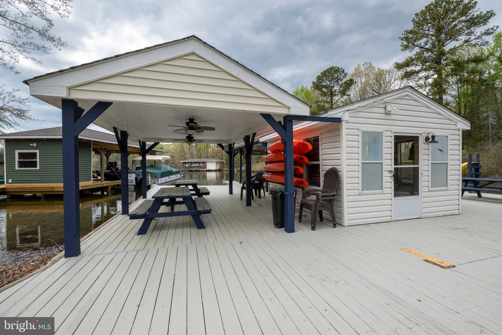 ROCKLAND CREEK ESTATES - Residential