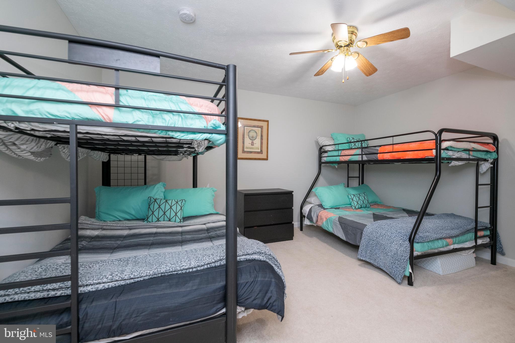 ROCKLAND CREEK ESTATES - Residential