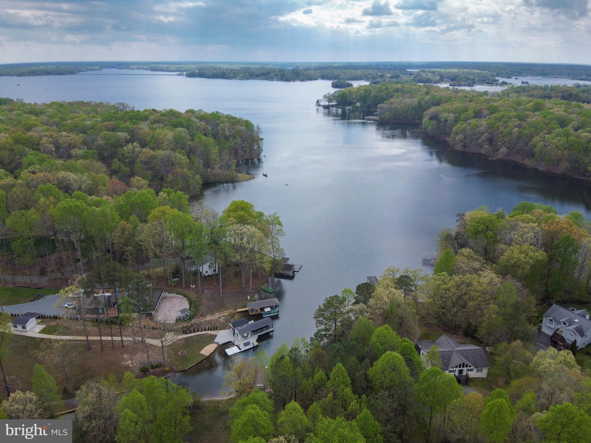 ROCKLAND CREEK ESTATES - Residential