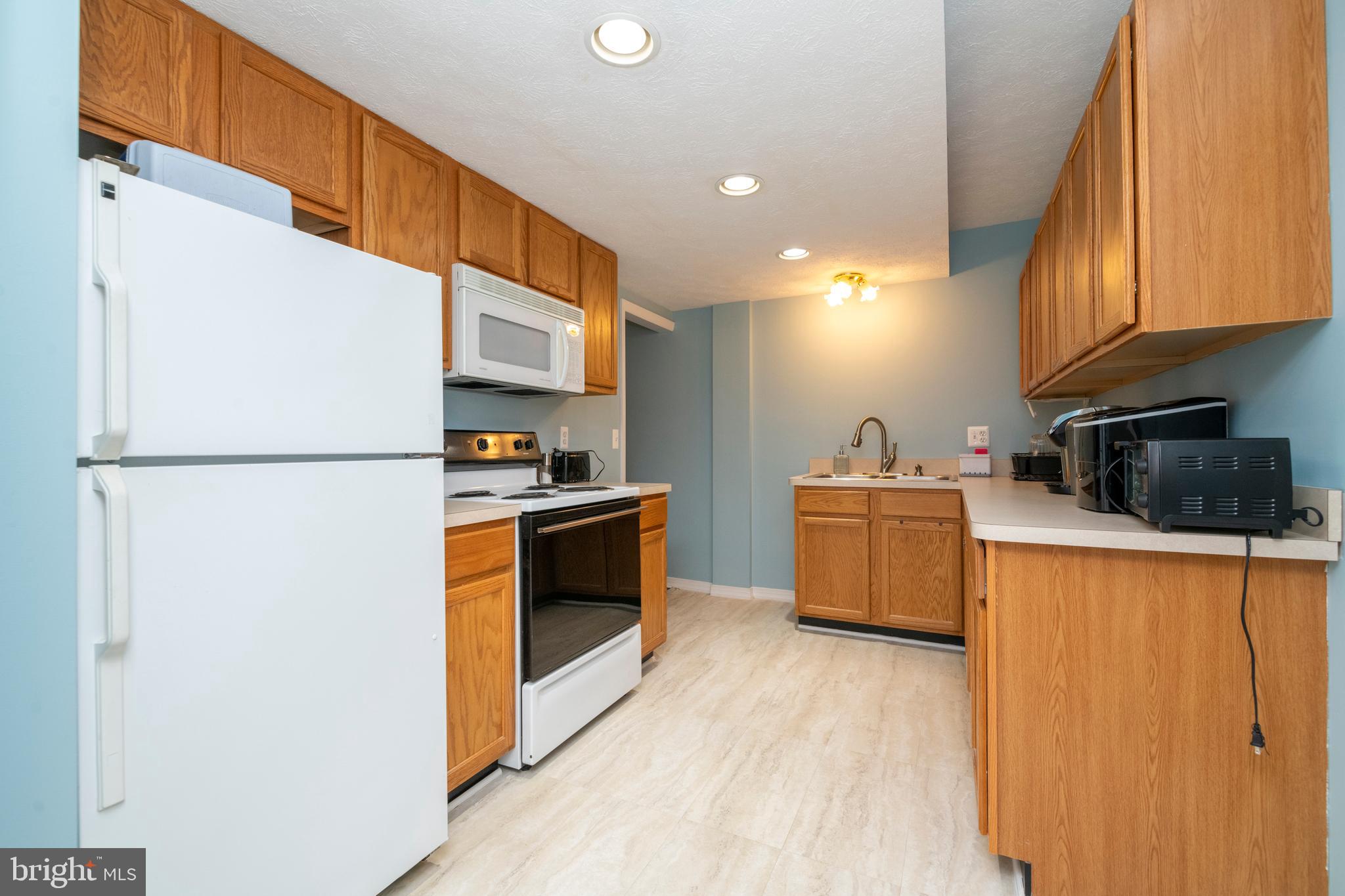 ROCKLAND CREEK ESTATES - Residential