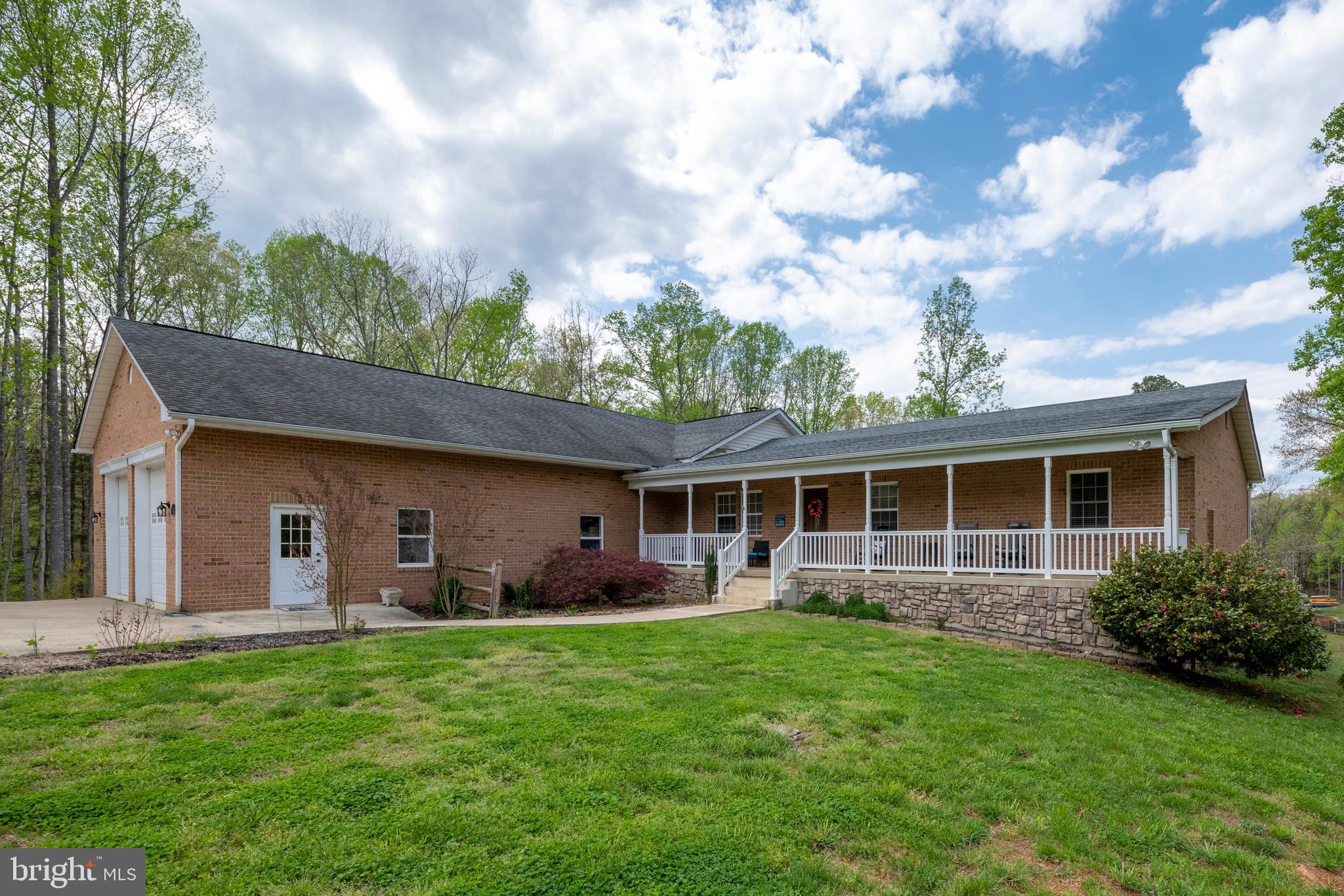 ROCKLAND CREEK ESTATES - Residential