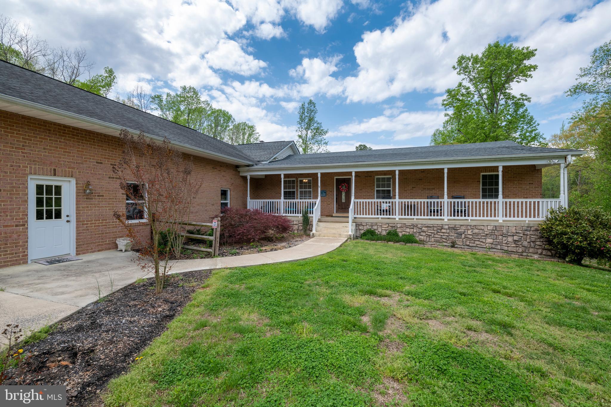 ROCKLAND CREEK ESTATES - Residential