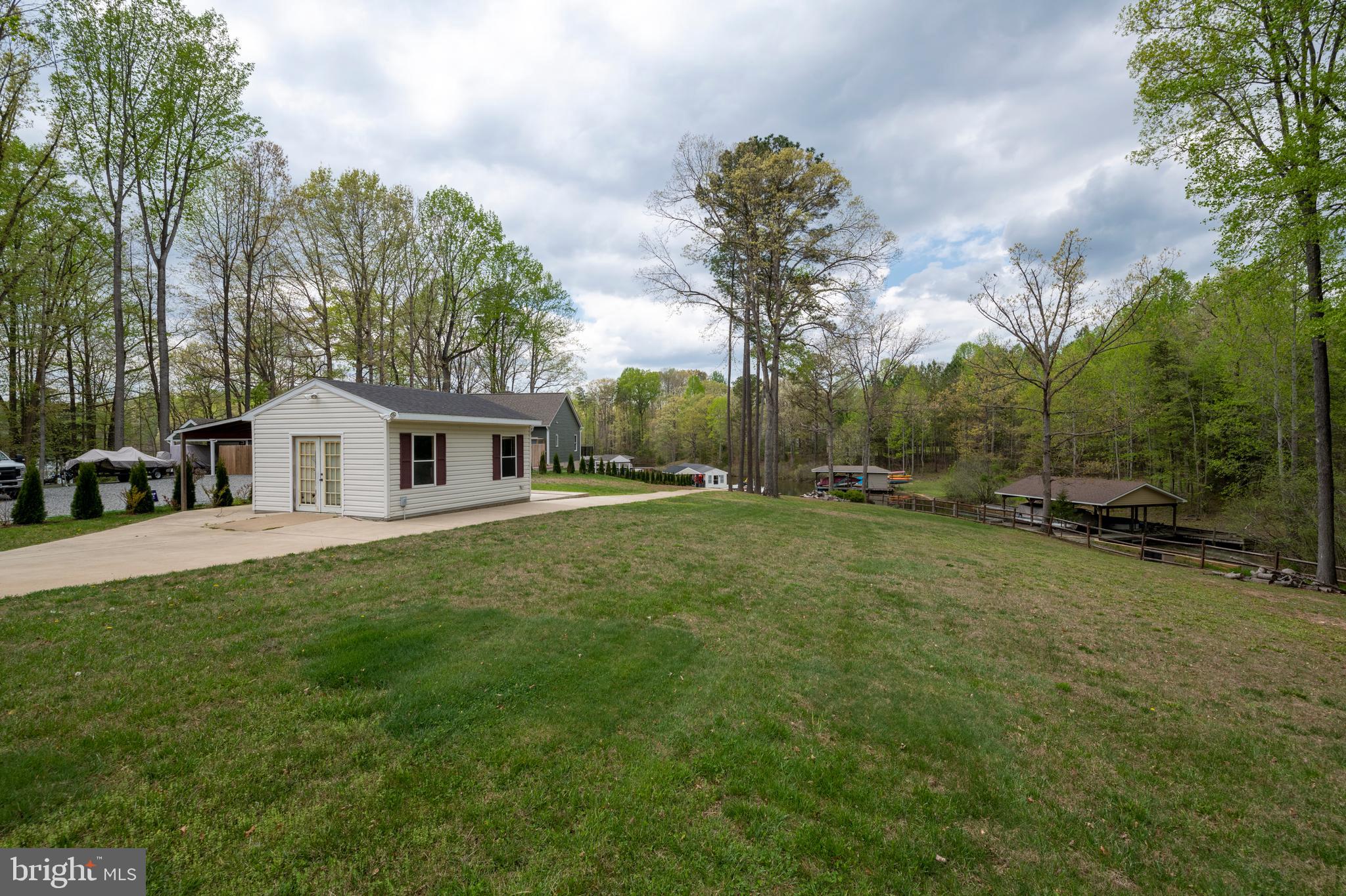 ROCKLAND CREEK ESTATES - Residential