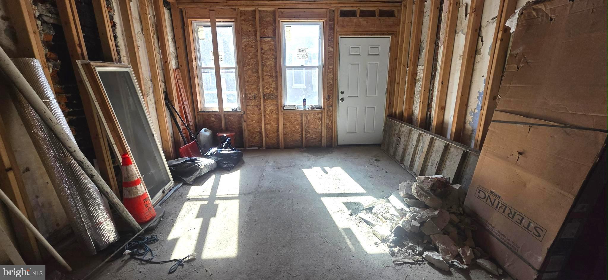 POINT BREEZE - Residential