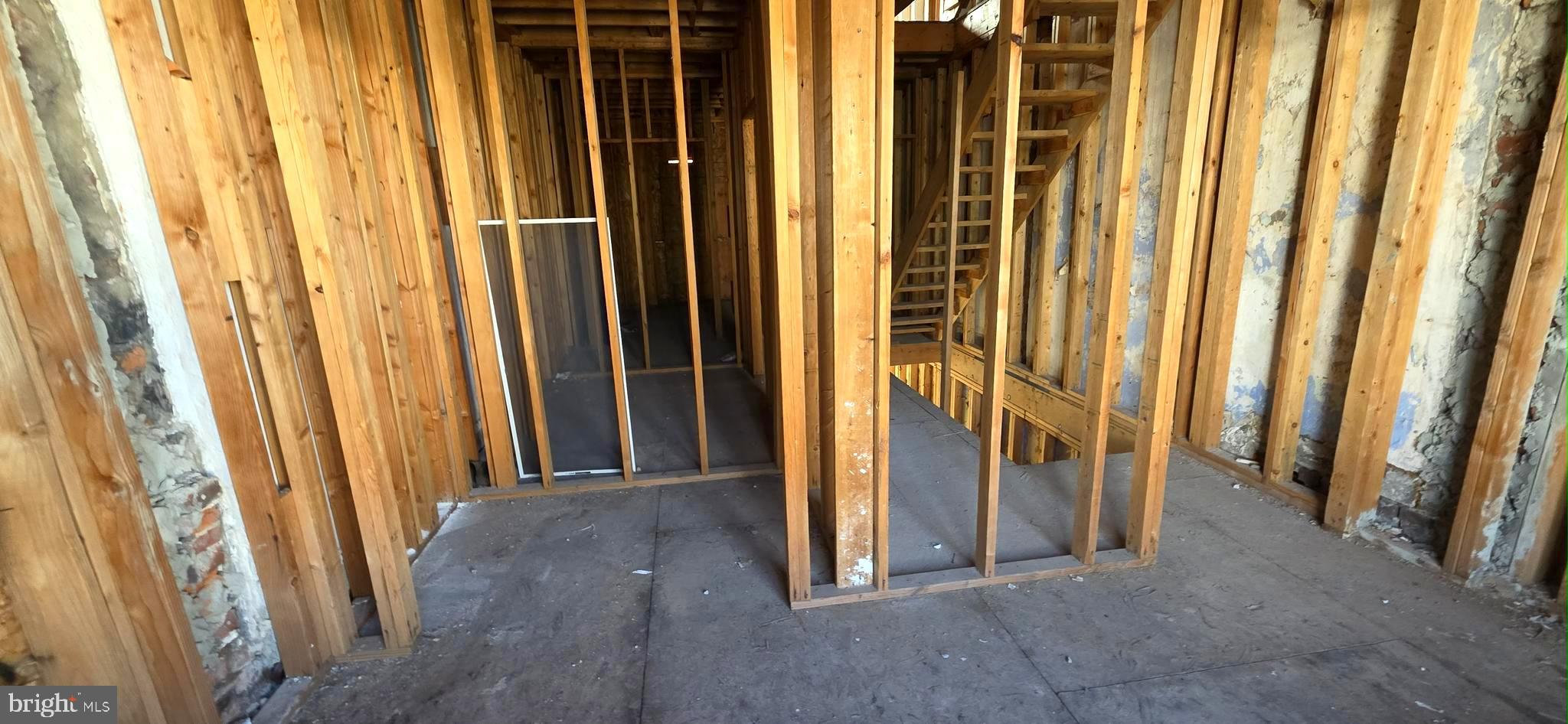 POINT BREEZE - Residential