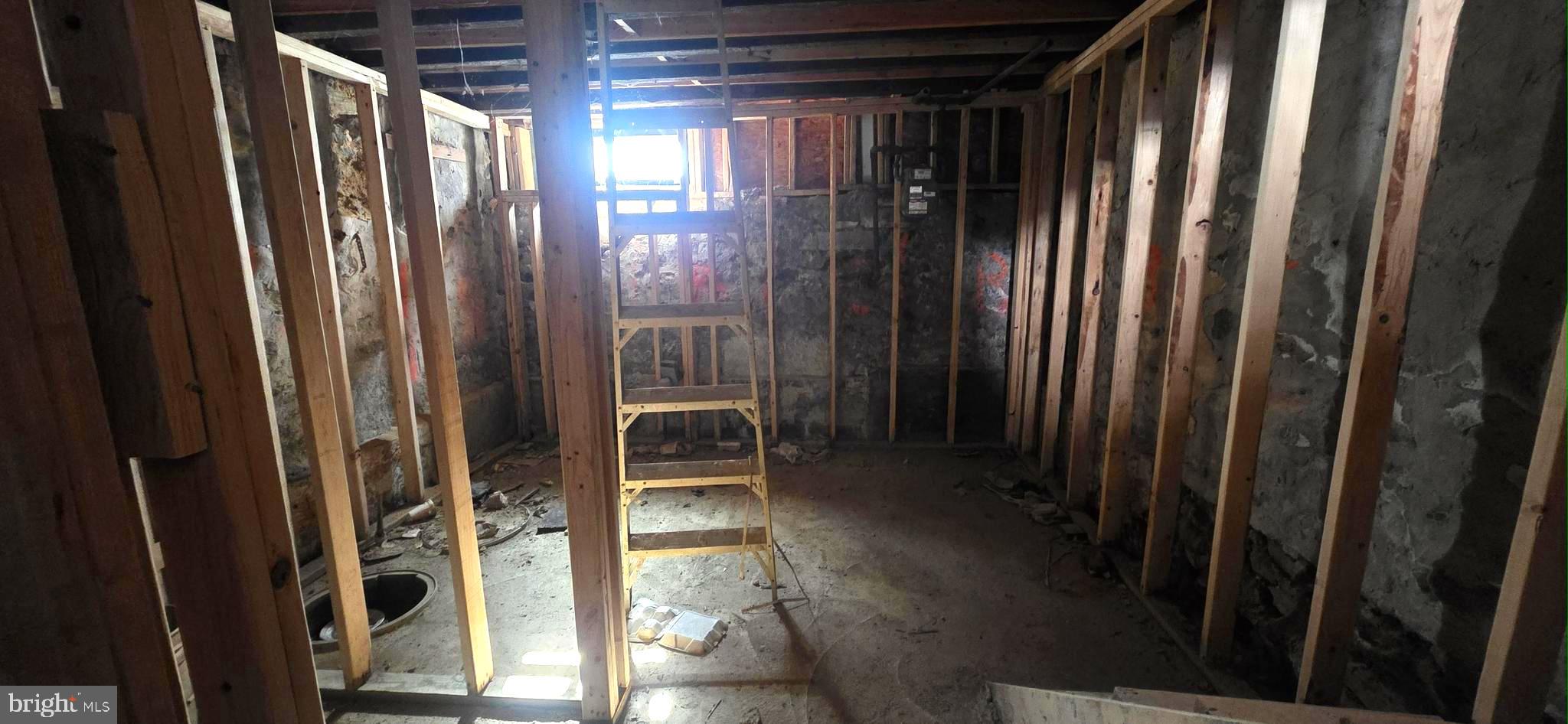 POINT BREEZE - Residential