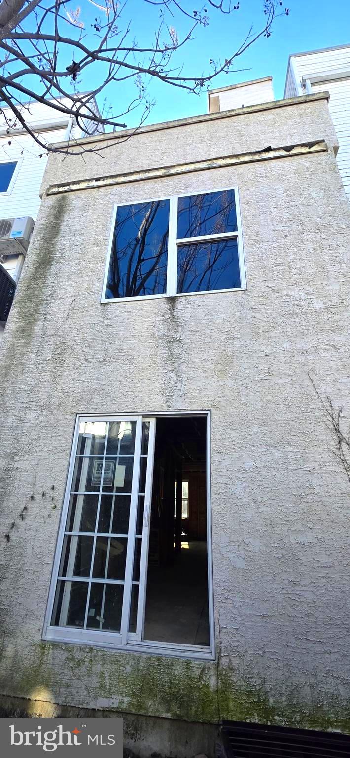 POINT BREEZE - Residential