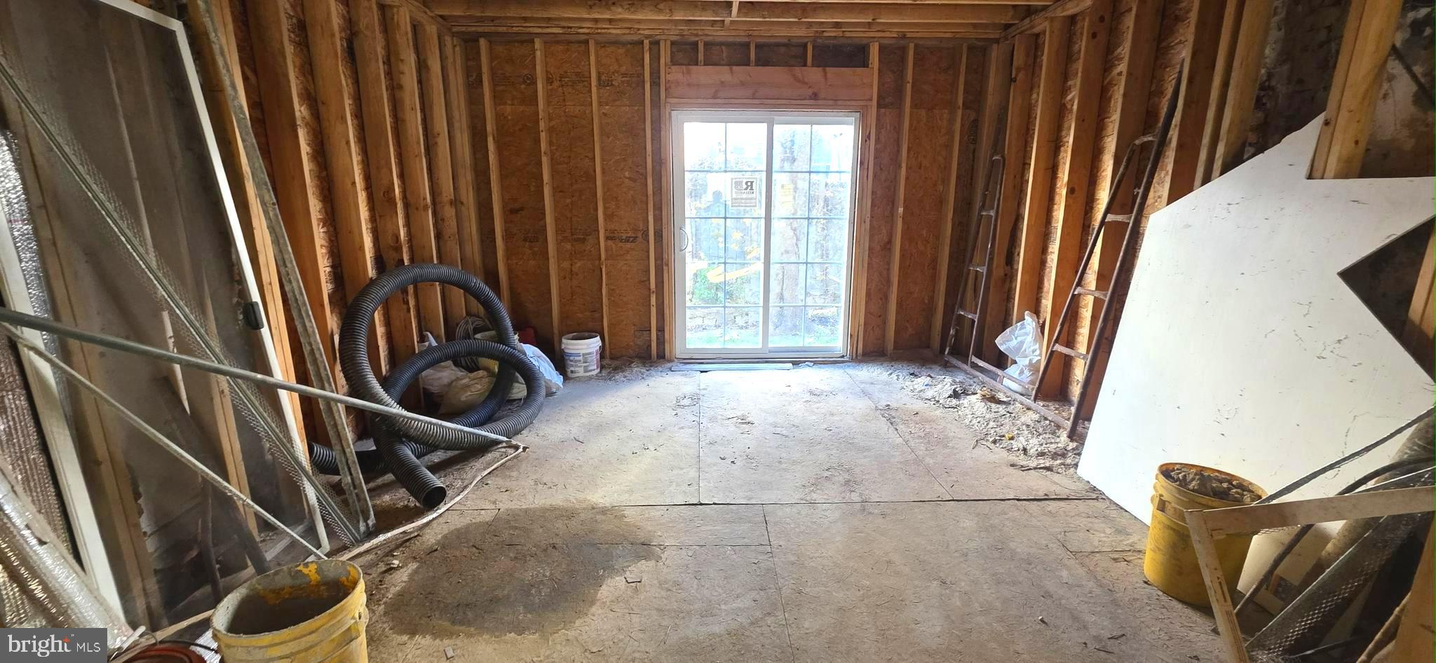 POINT BREEZE - Residential