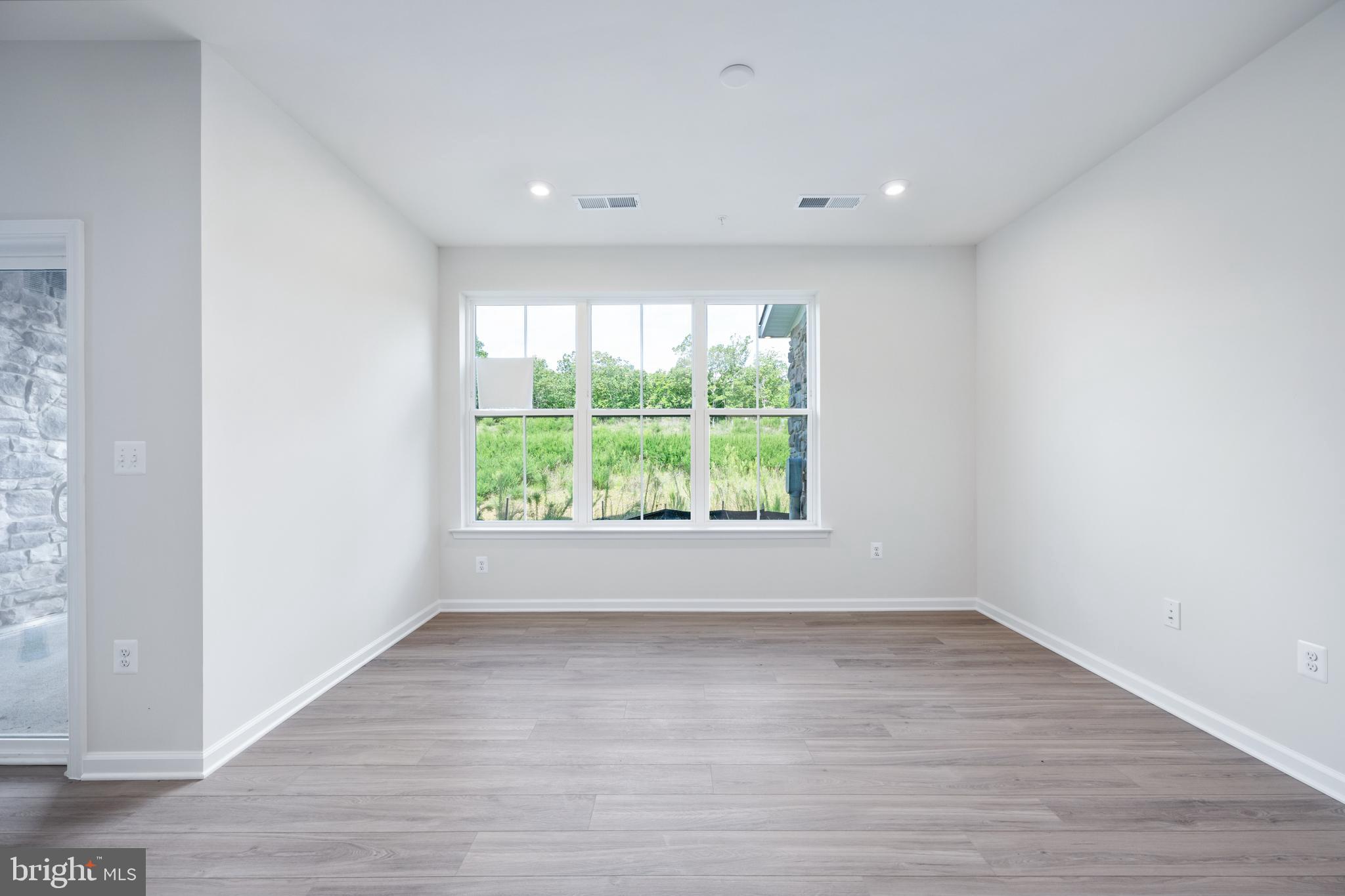 EMBREY MILL - Residential