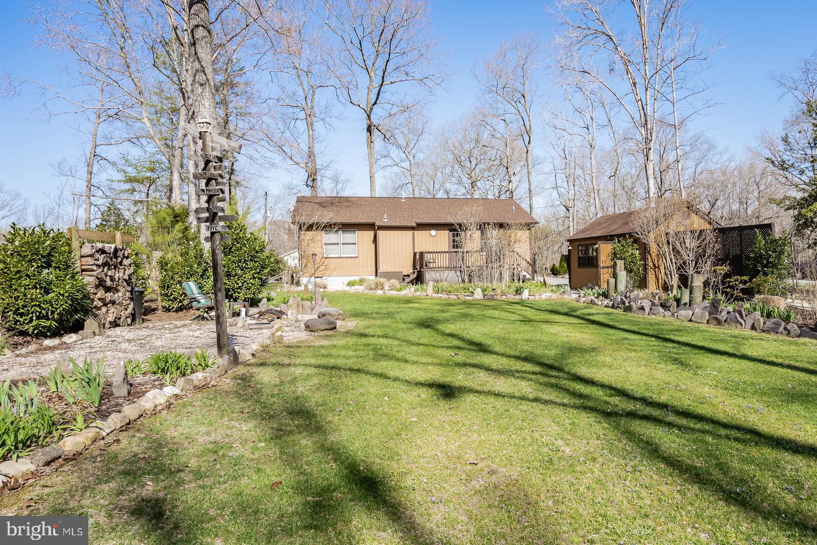 LAKE CAROLINE - Residential