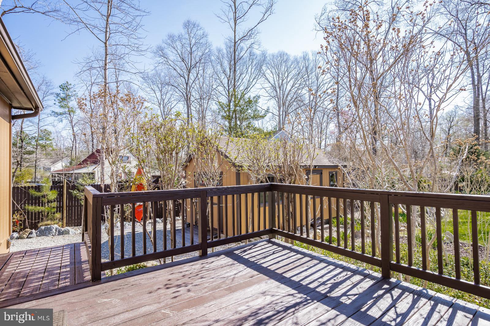 LAKE CAROLINE - Residential