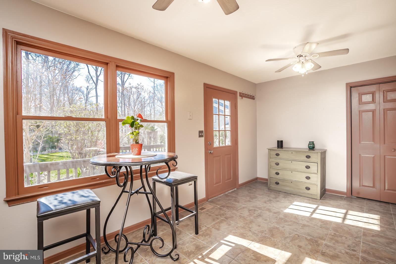 LAKE CAROLINE - Residential