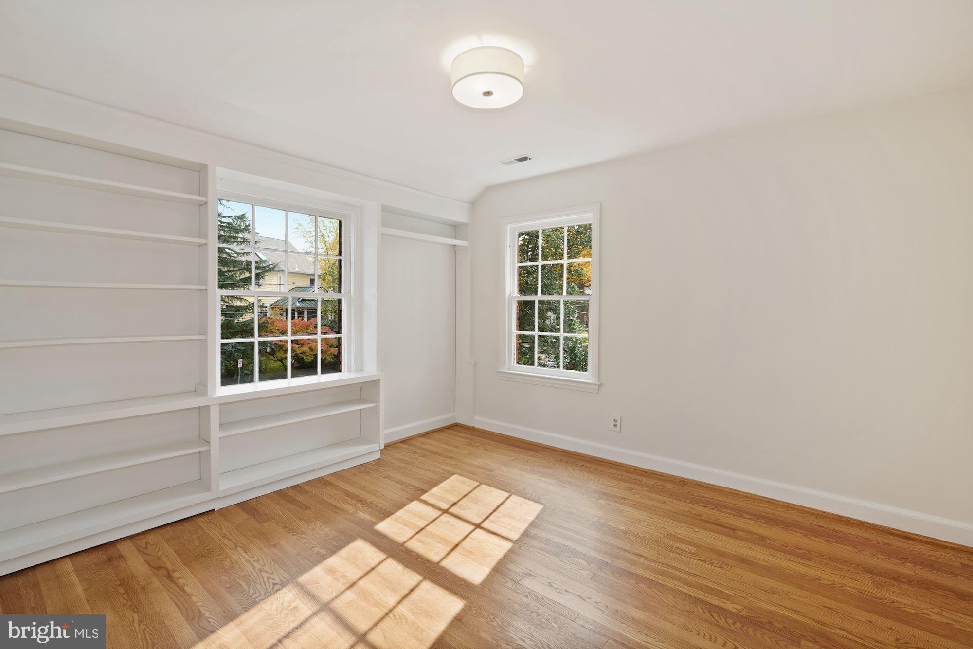 HUNTINGTON TERRACE - Residential