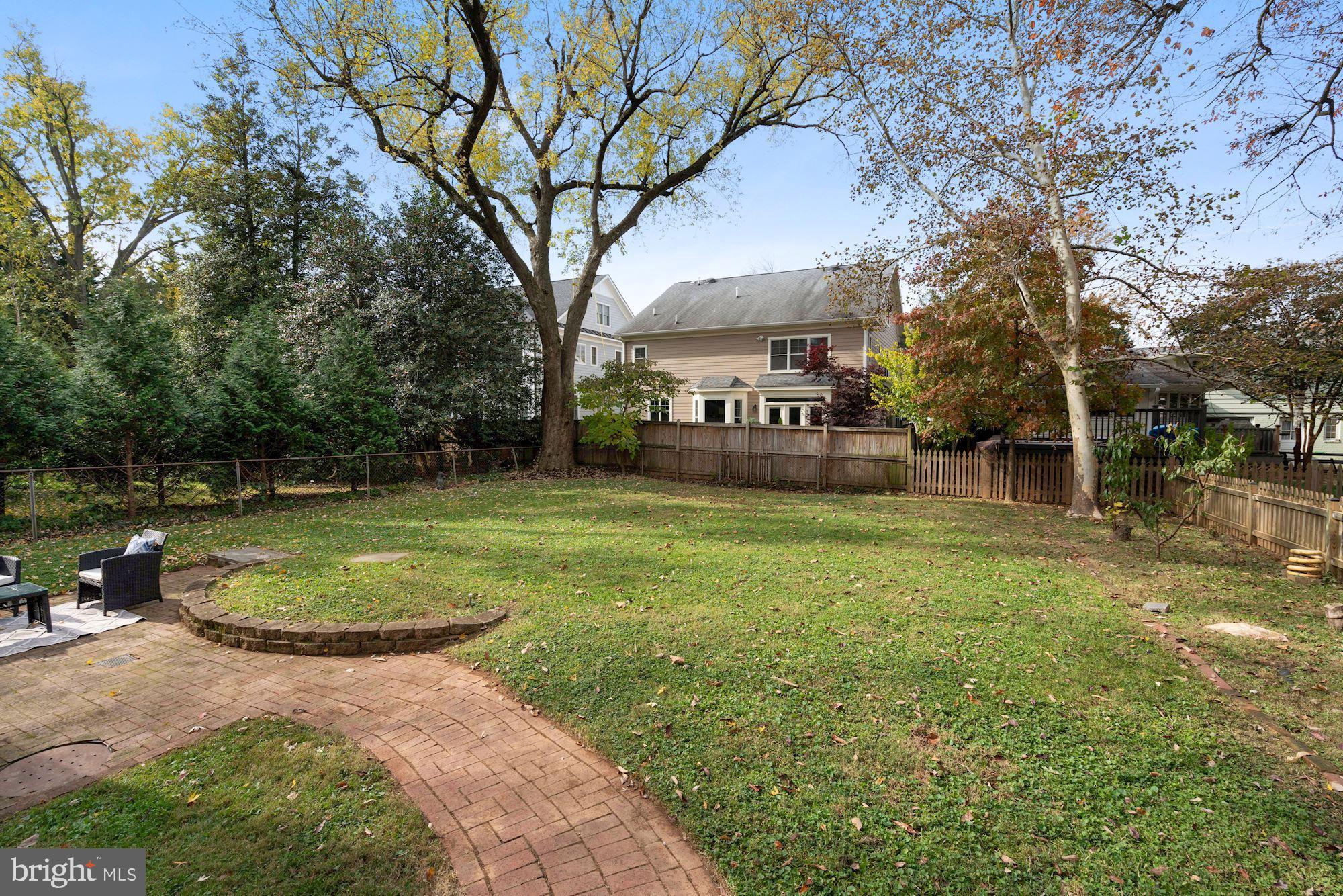 HUNTINGTON TERRACE - Residential