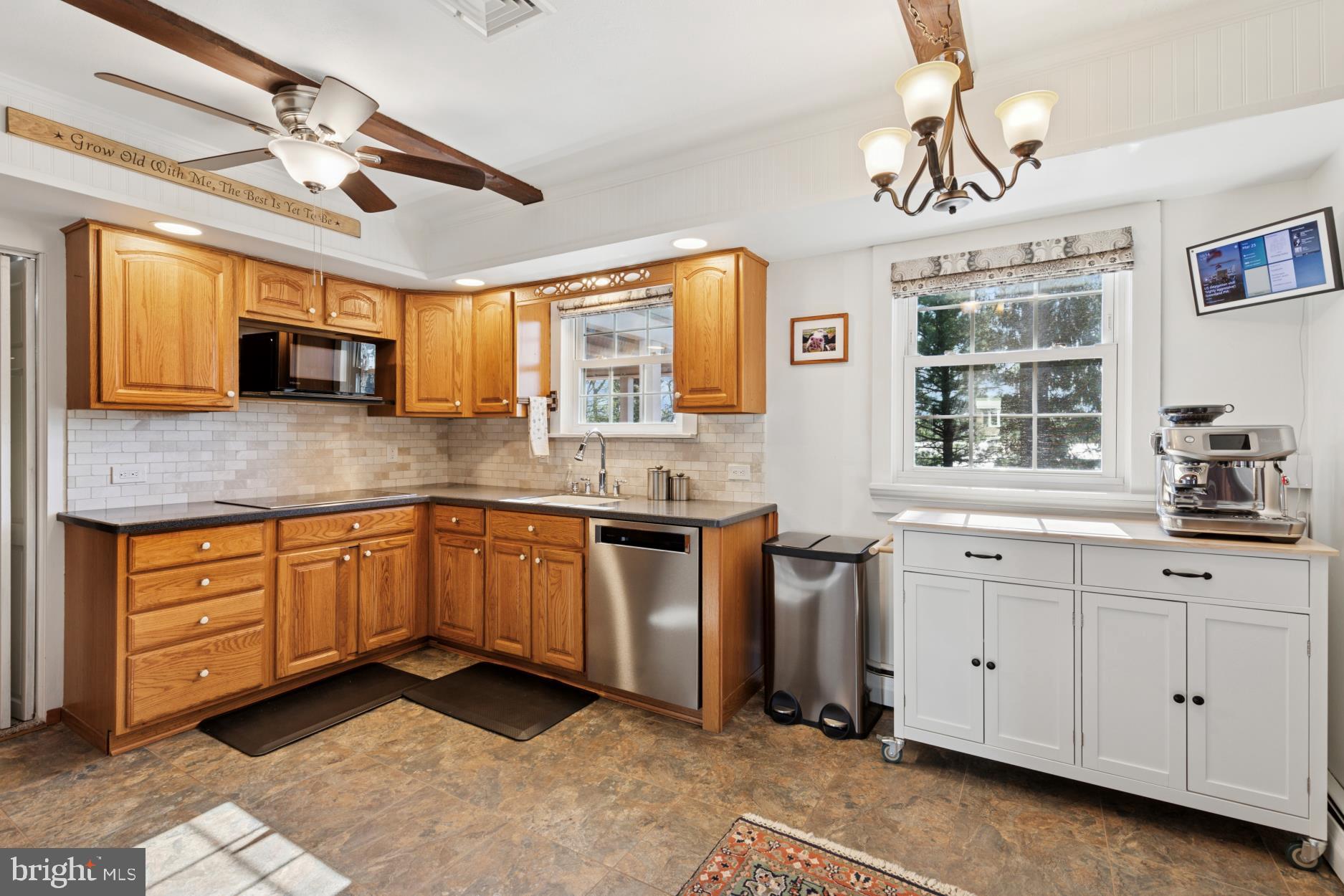 OAK HILL - Residential